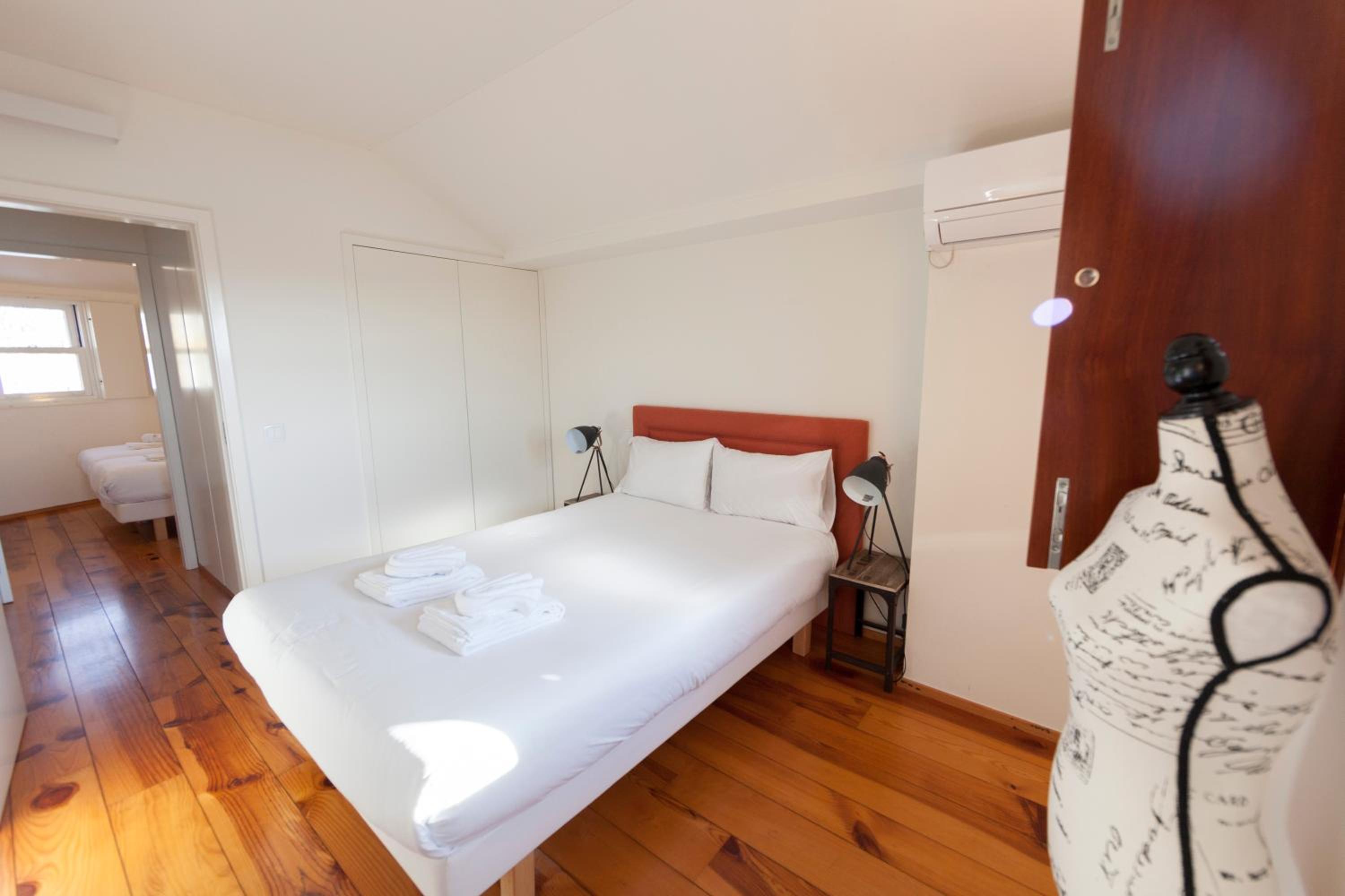 Two-Bedroom Apartment - Photo 15