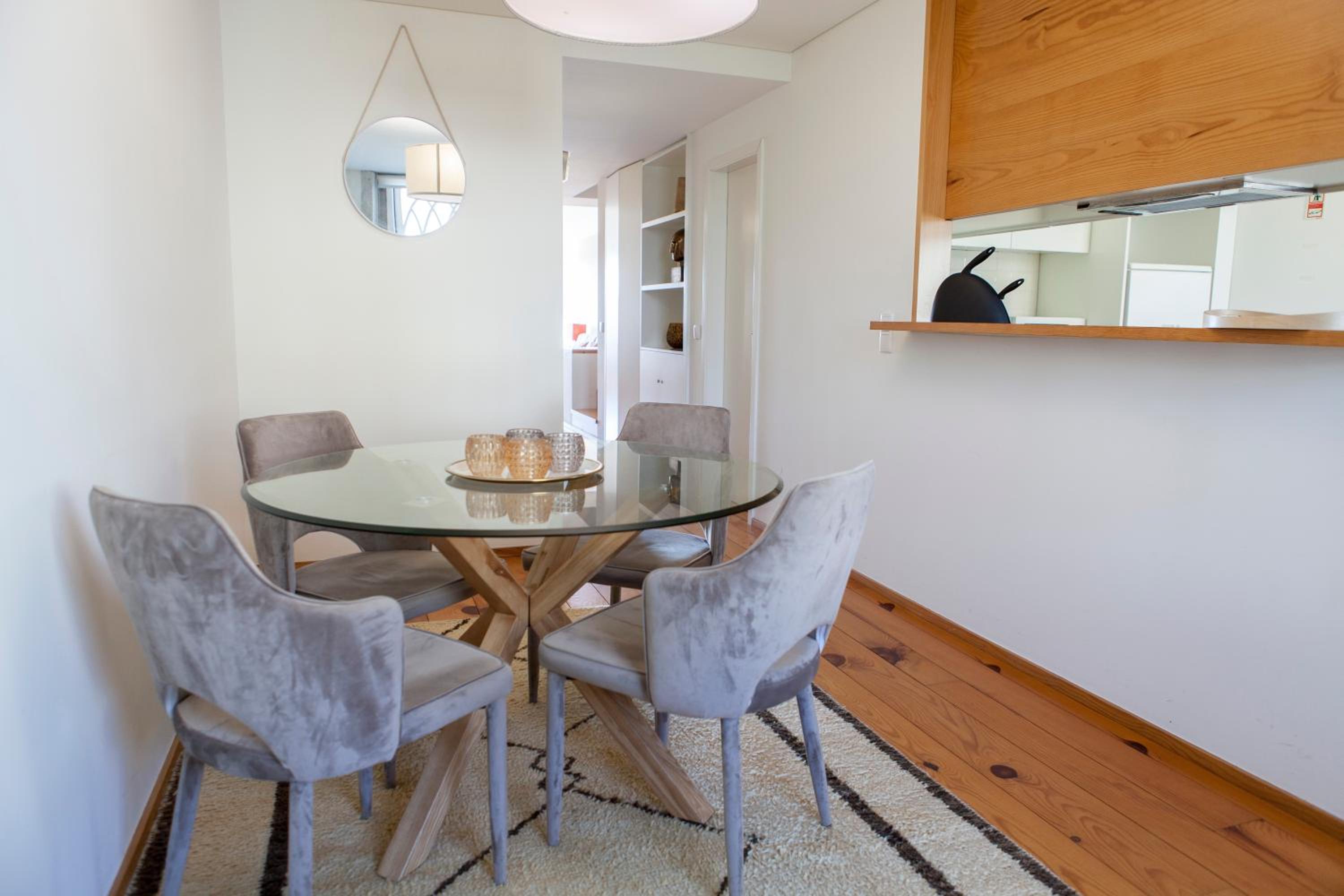 Two-Bedroom Apartment - Photo 8