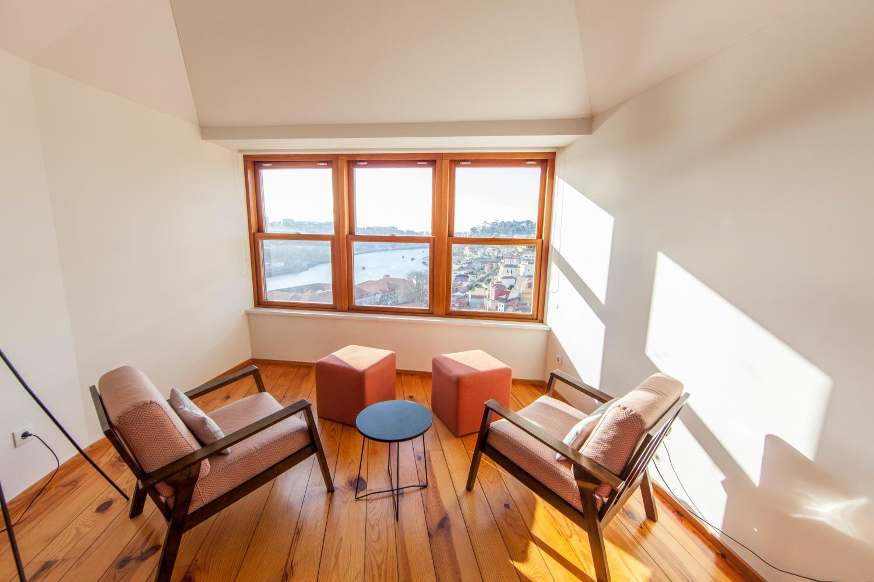 Two-Bedroom Apartment - Photo 19