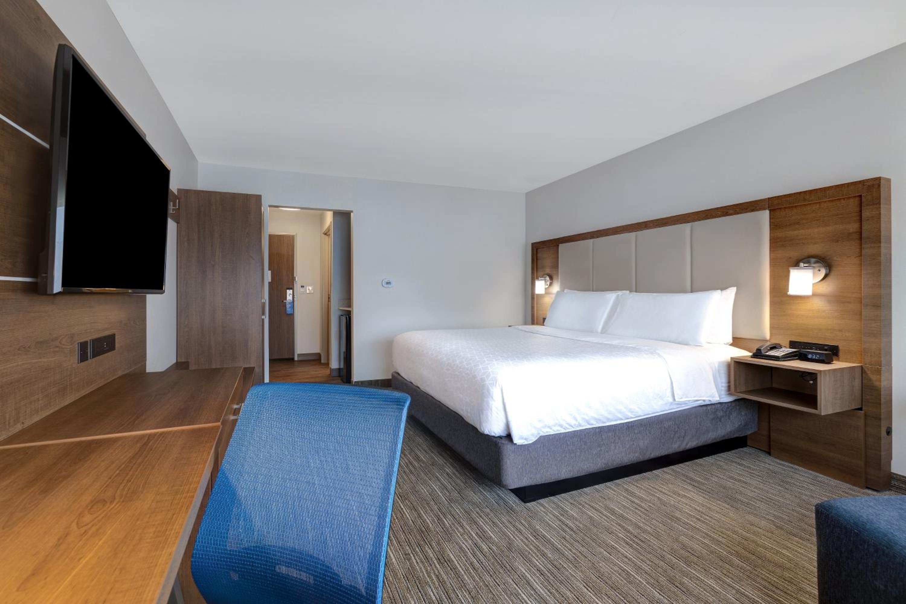 King Suite - Photo 8