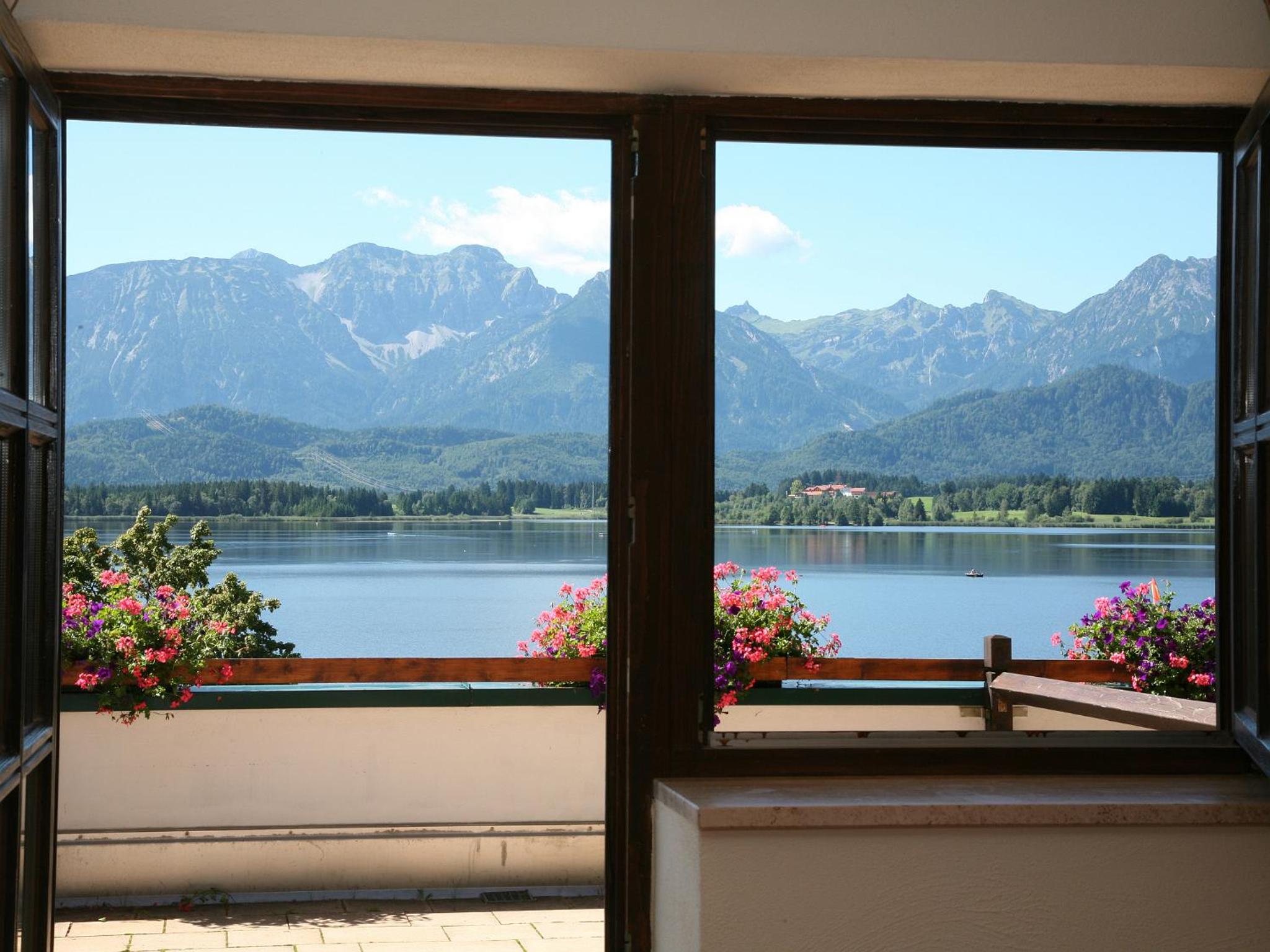 Apartment with Lake View photo 1