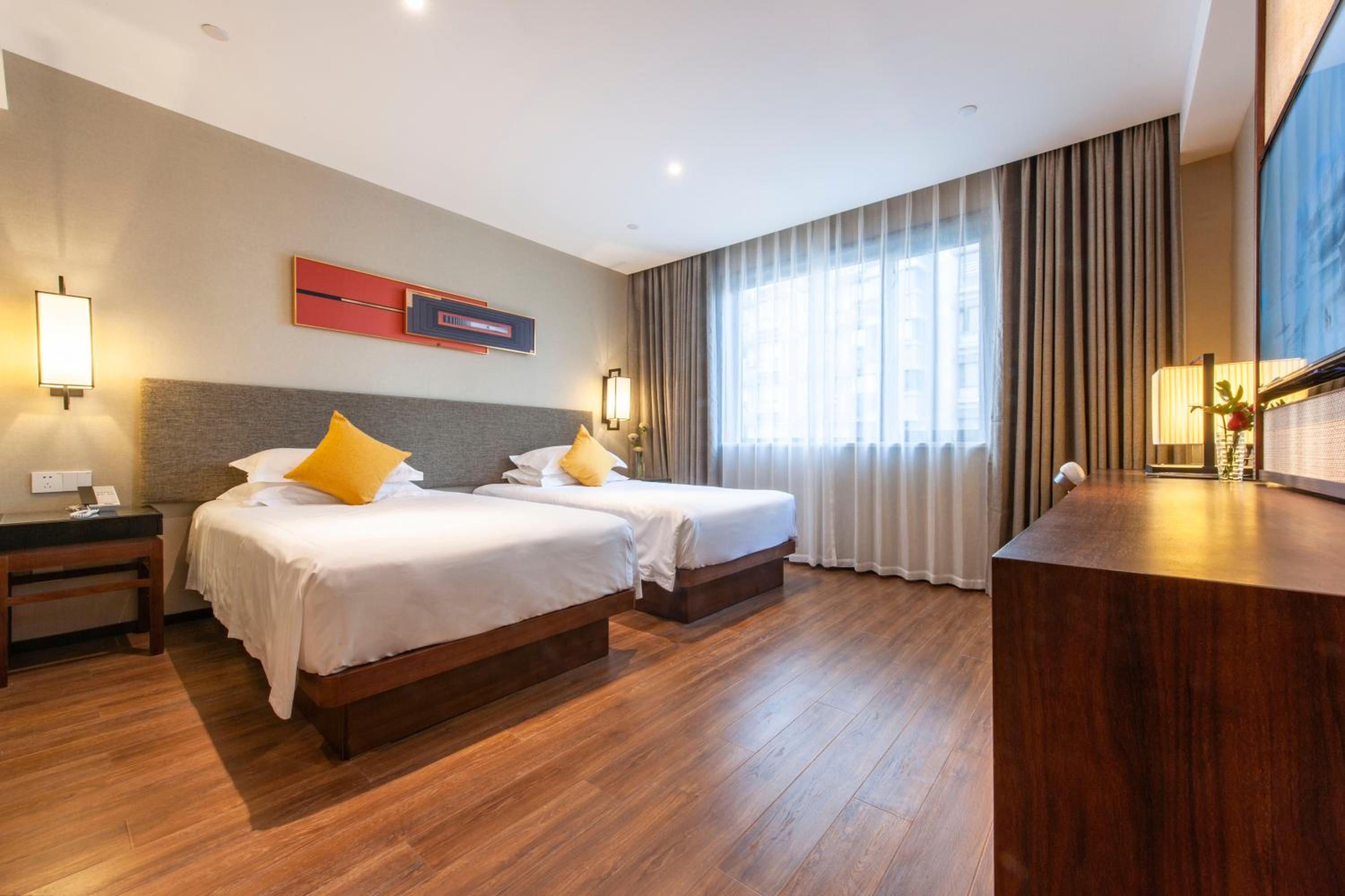 Deluxe Twin Room
