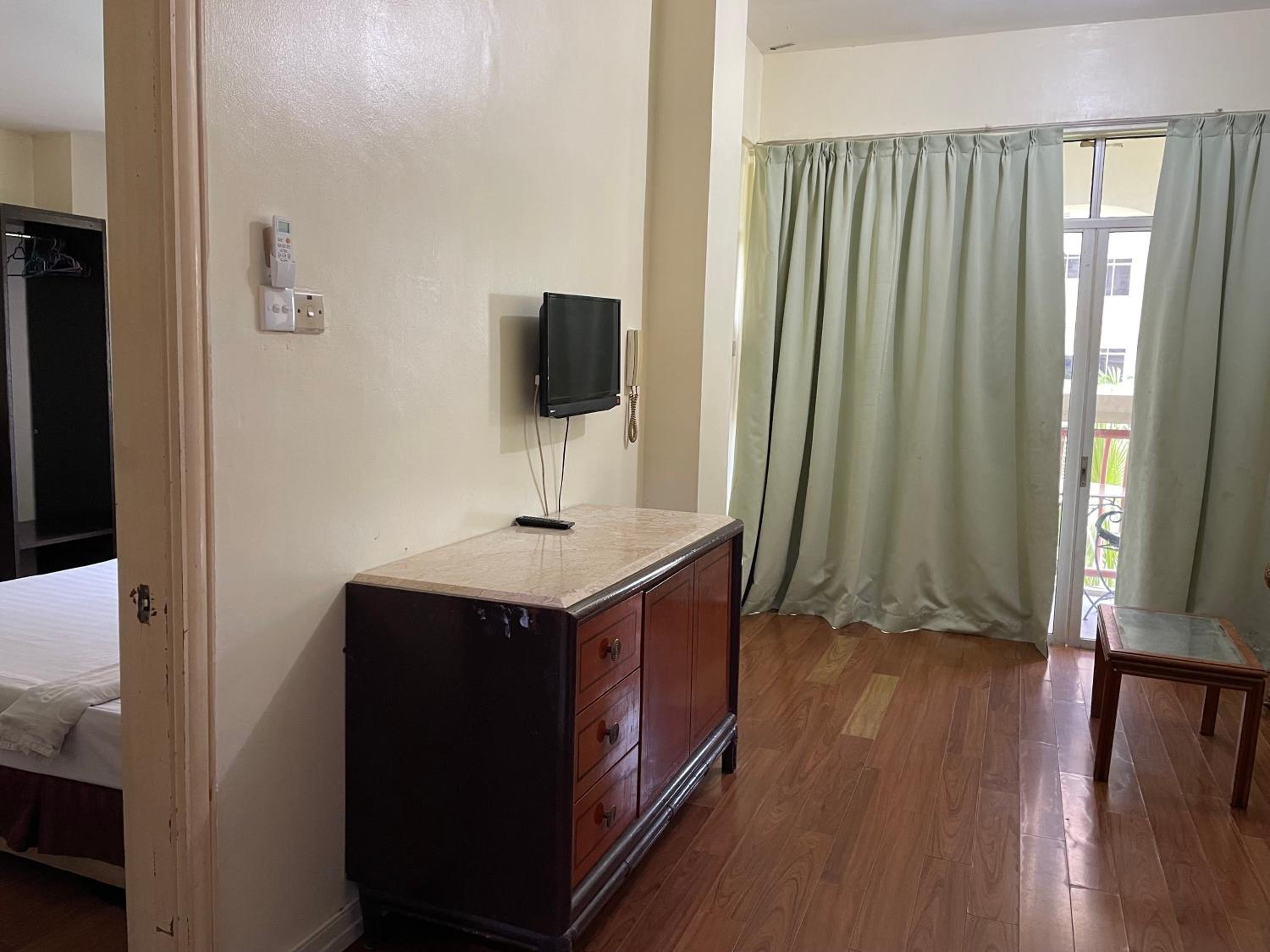 Executive Suite photo 1