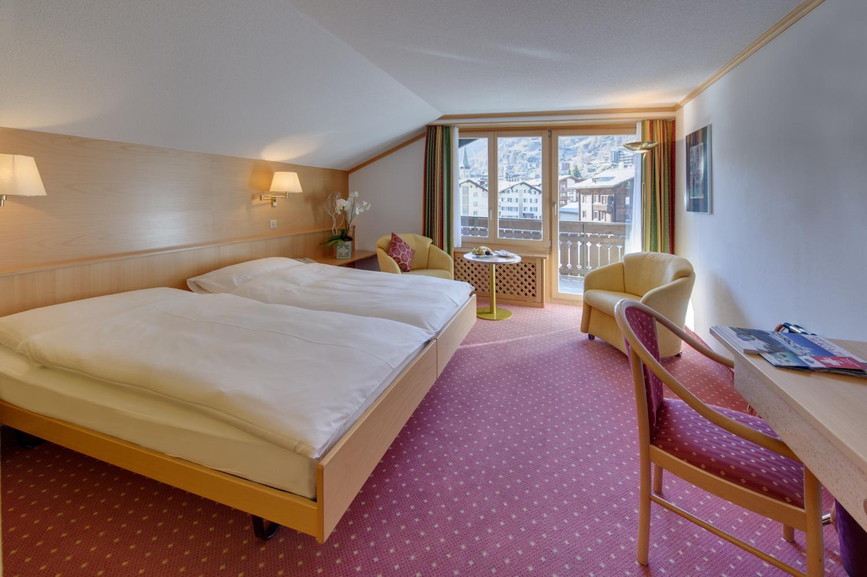 Top Floor Double Room Roof Slope with Matterhorn View - Photo 1