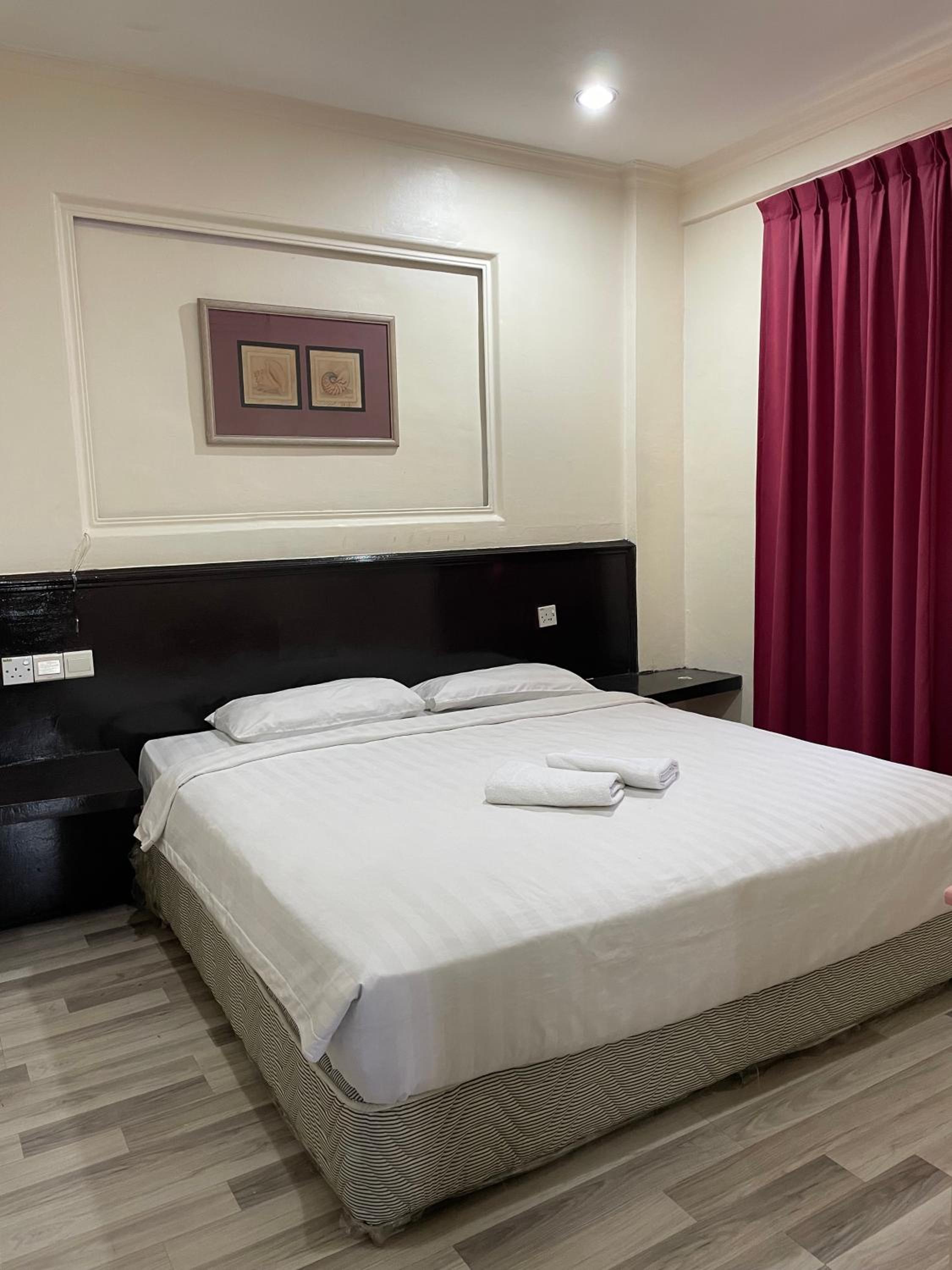 Superior King Suite photo 2