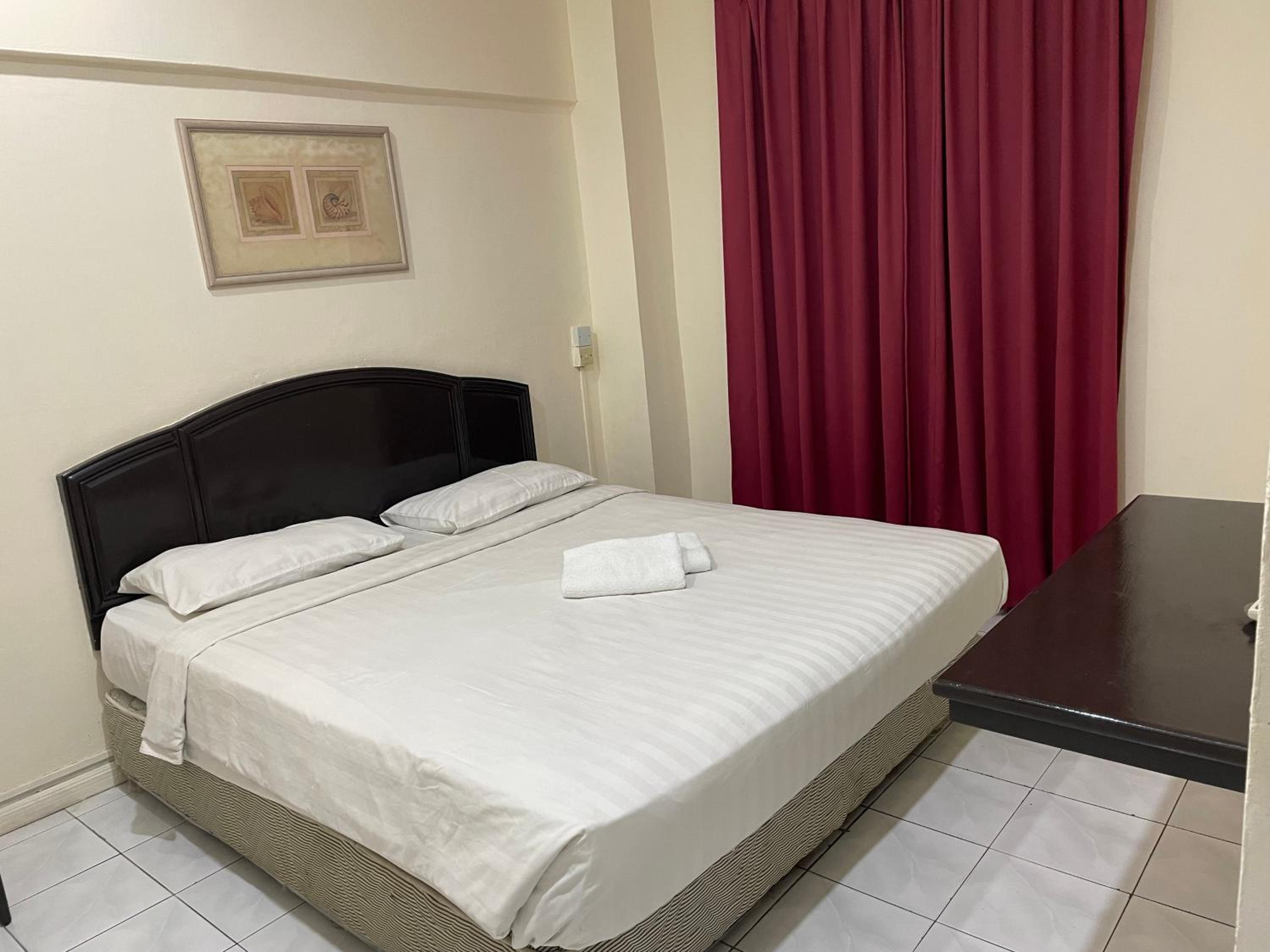 Deluxe Queen Room photo 2