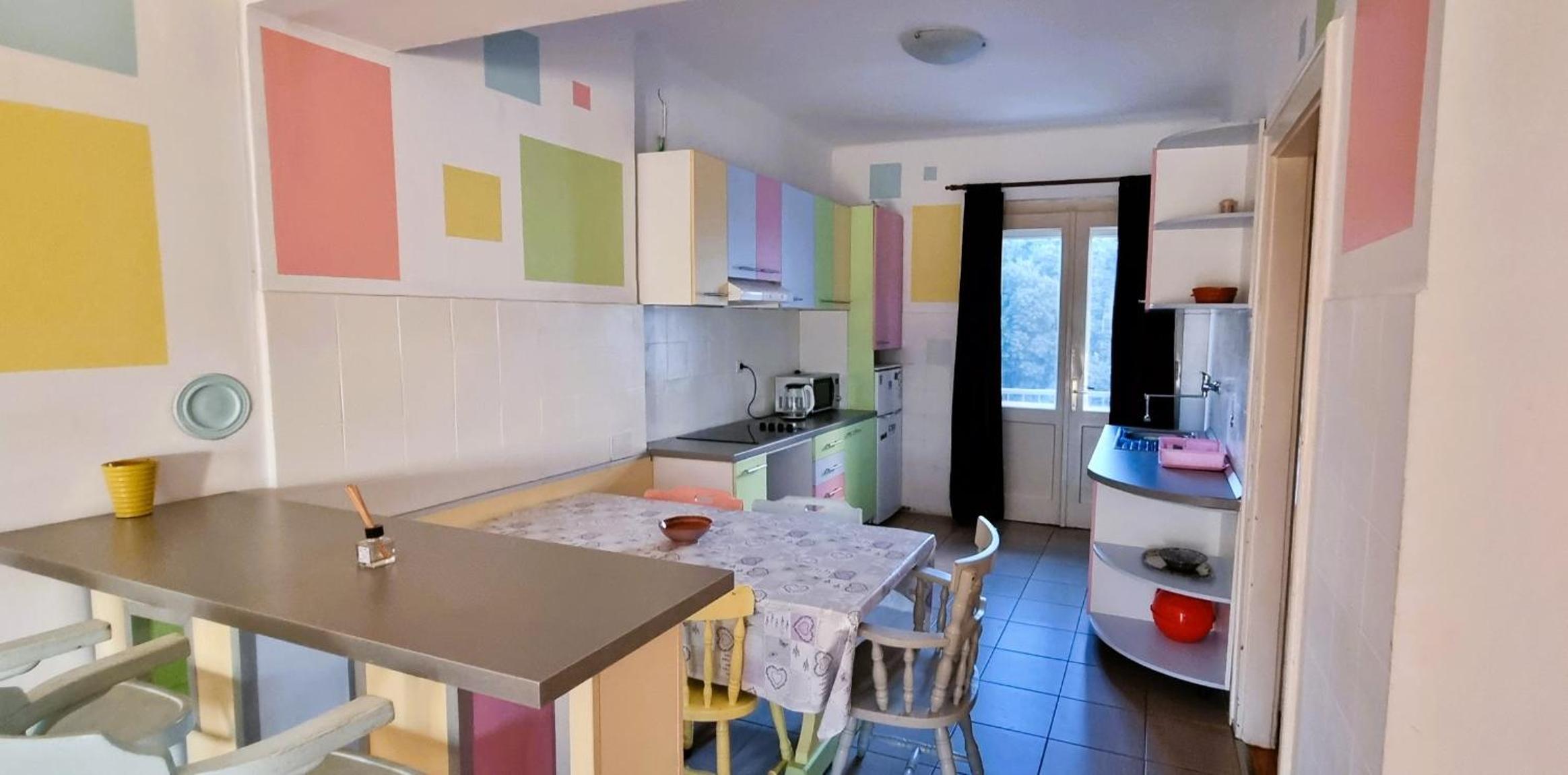 Apartment with Balcony - Photo 40