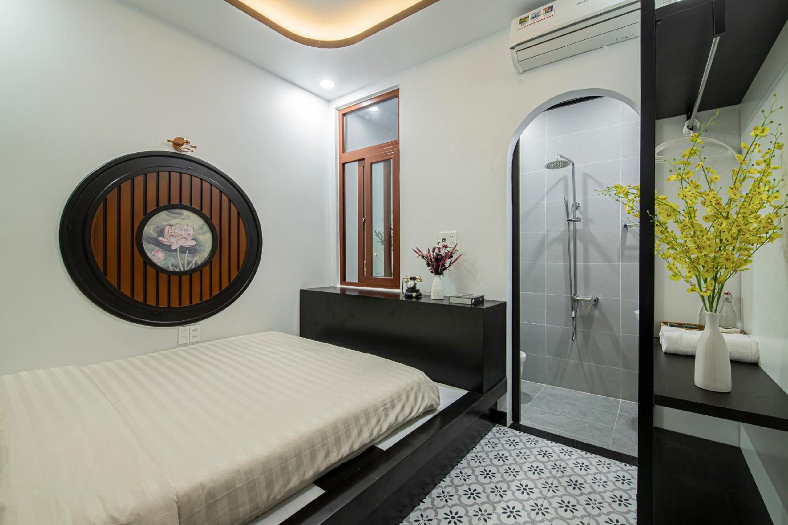 Superior King Room - Photo 12