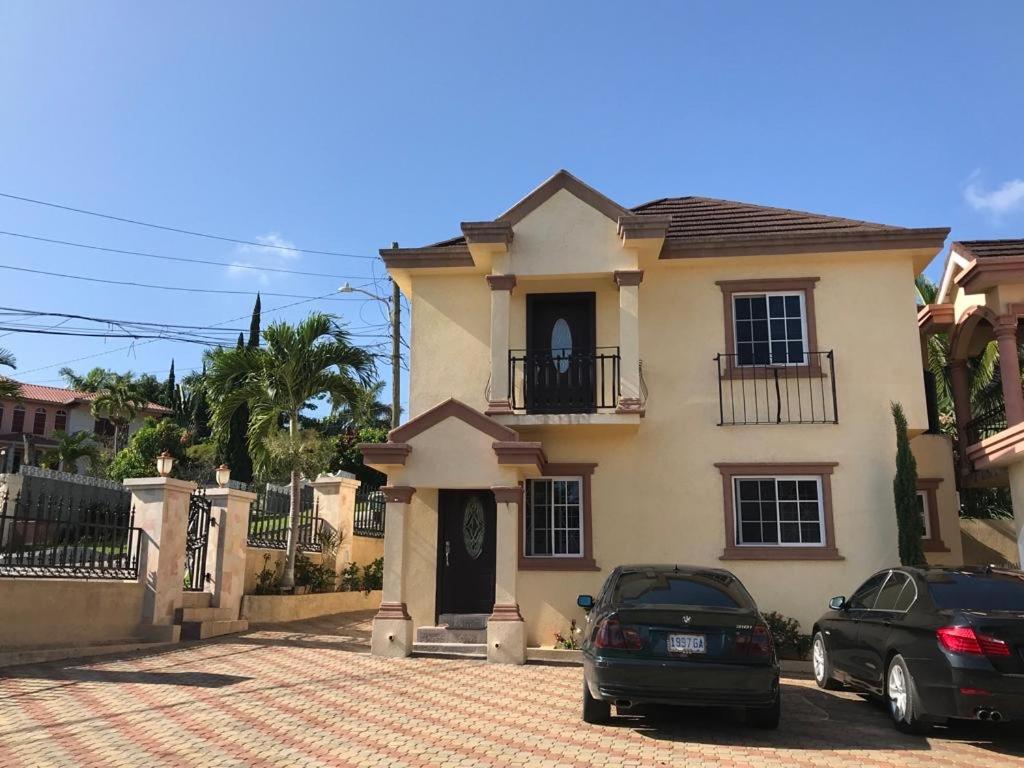 Two-Bedroom House photo 1