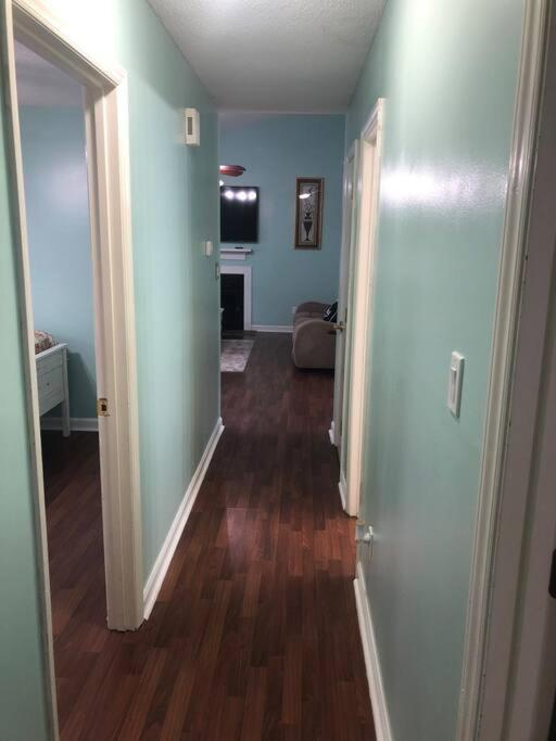 Three-Bedroom House photo 3