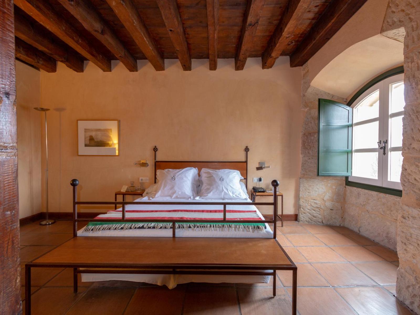 Deluxe Room - Photo 1