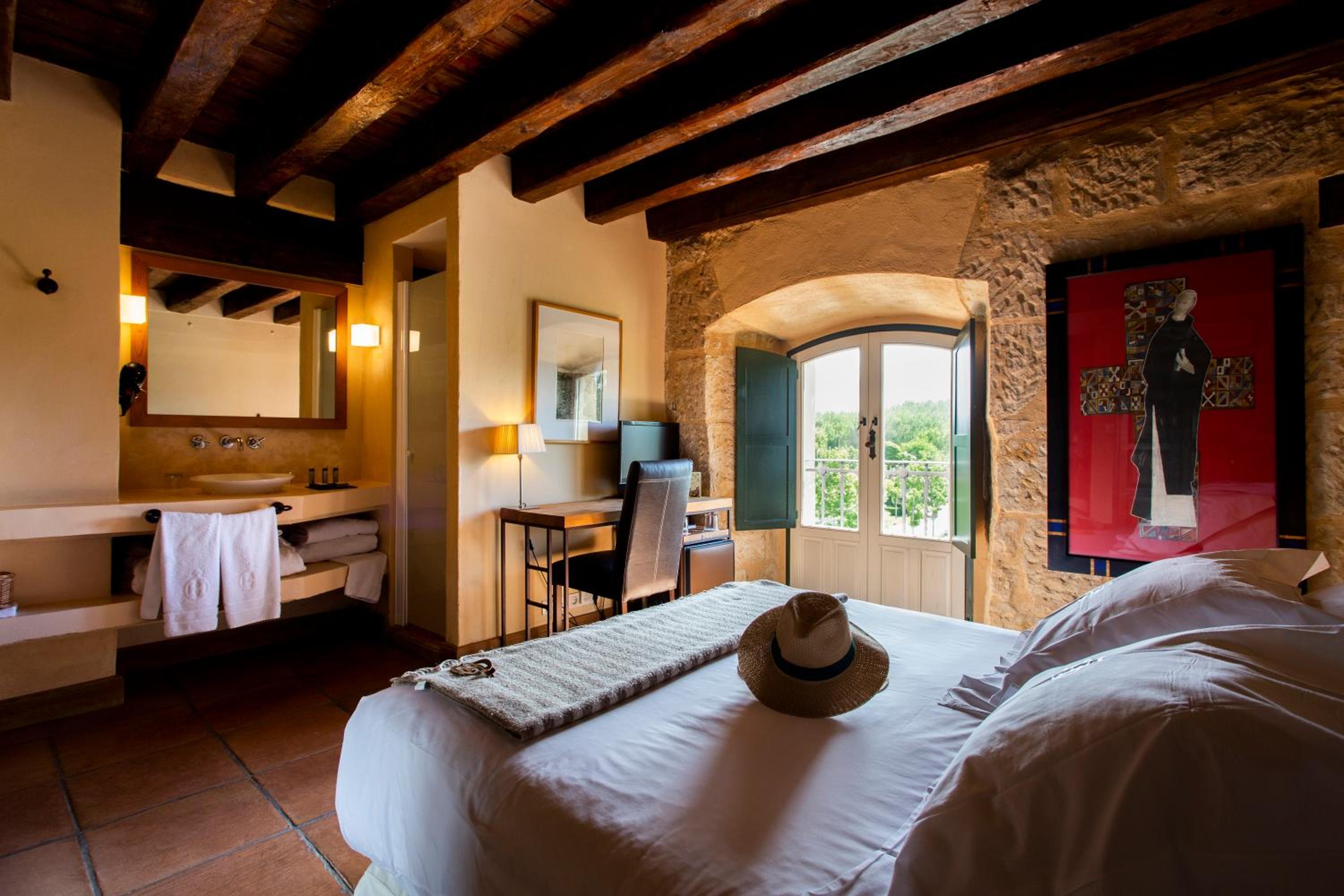 Double Room - Photo 3