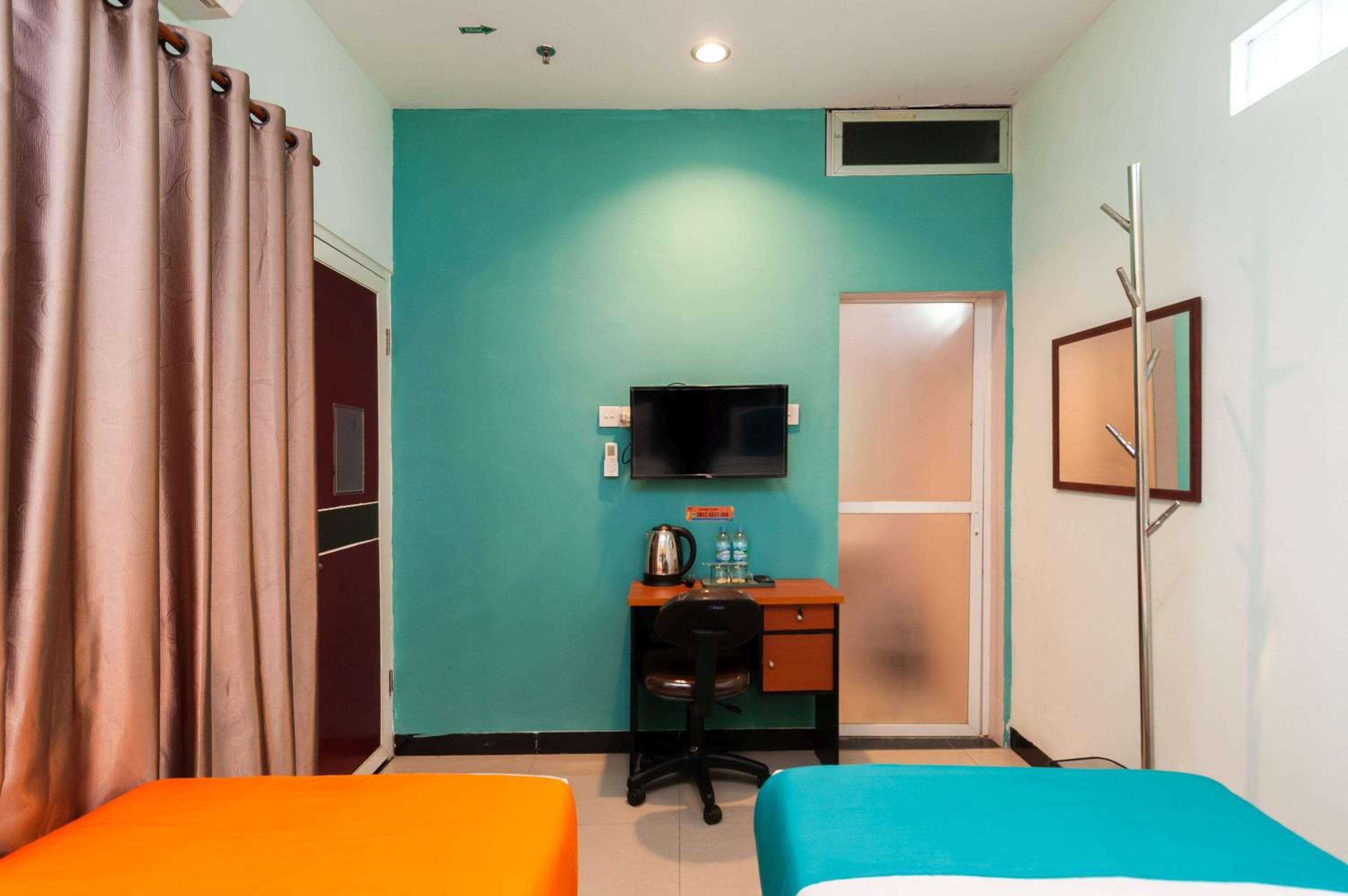 Twin Room - Photo 4