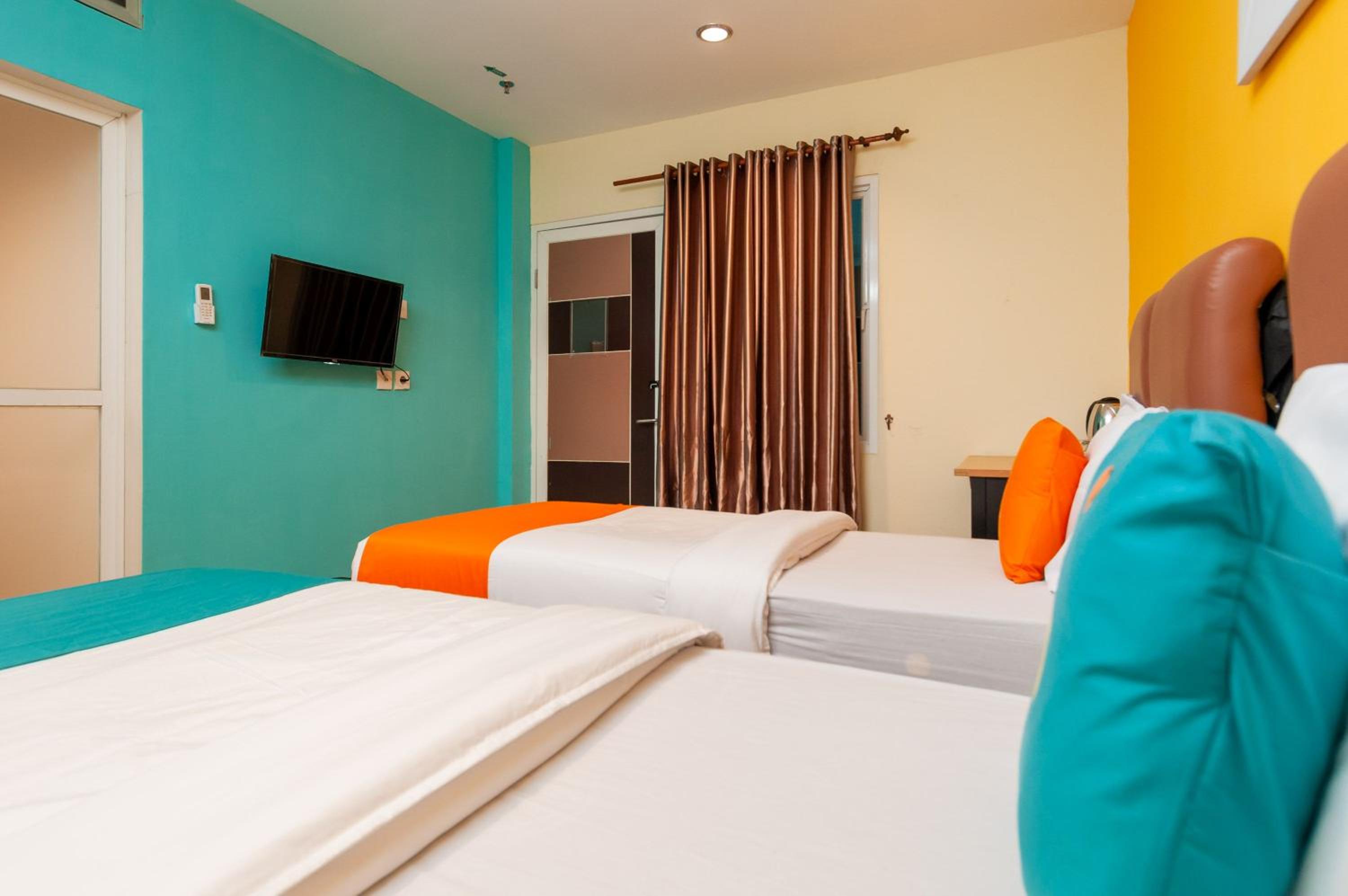 Deluxe Twin Room - Photo 3