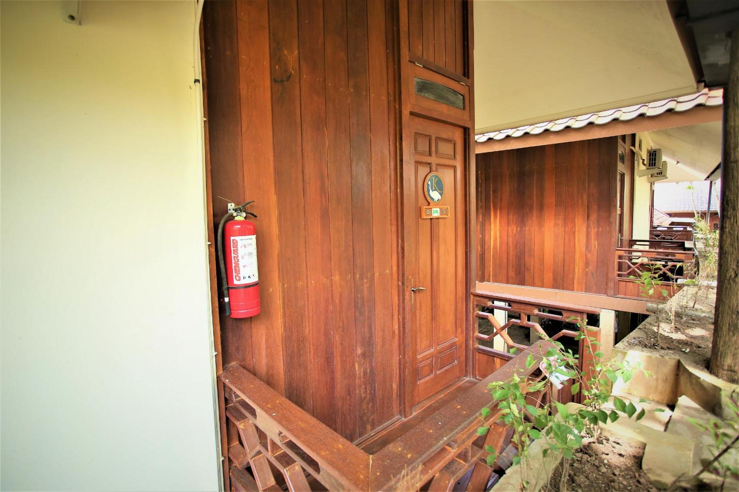 Family Room - Photo 6