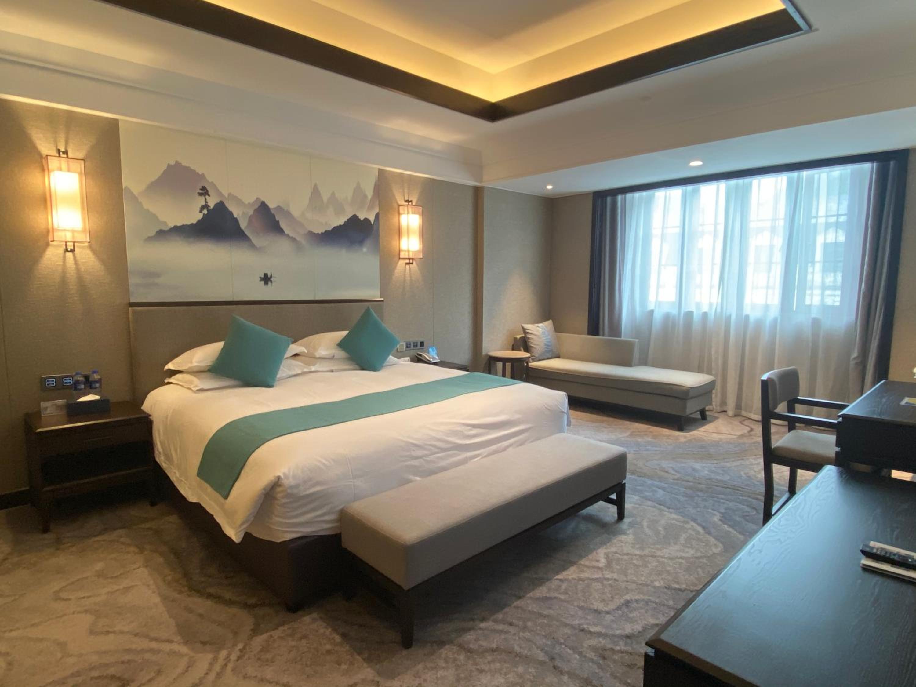 Suite photo 1