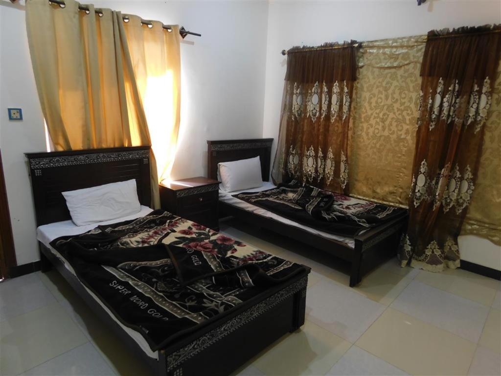 Suite - Photo 3