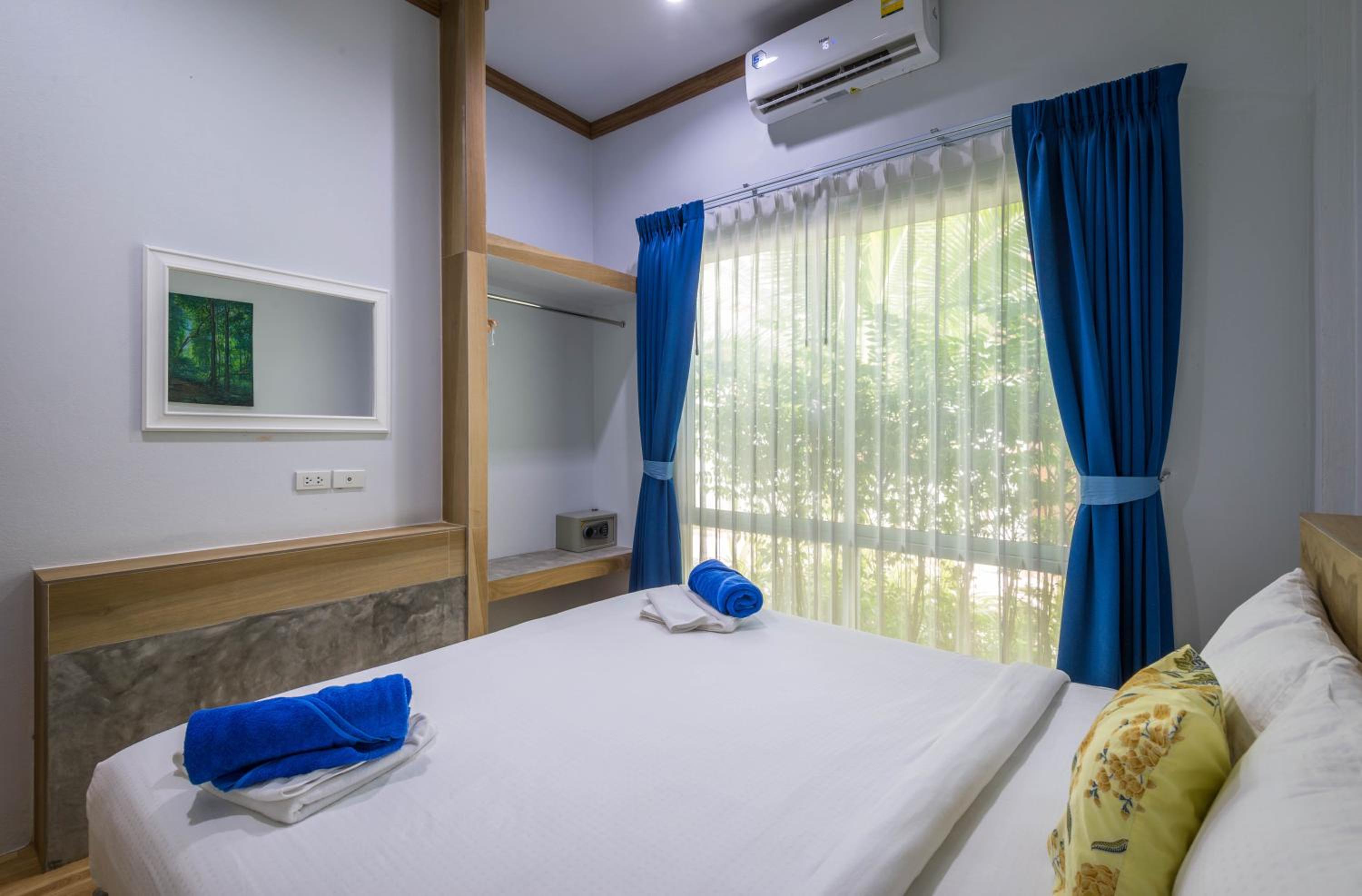 Two-Bedroom Villa with Pool Access - Photo 6