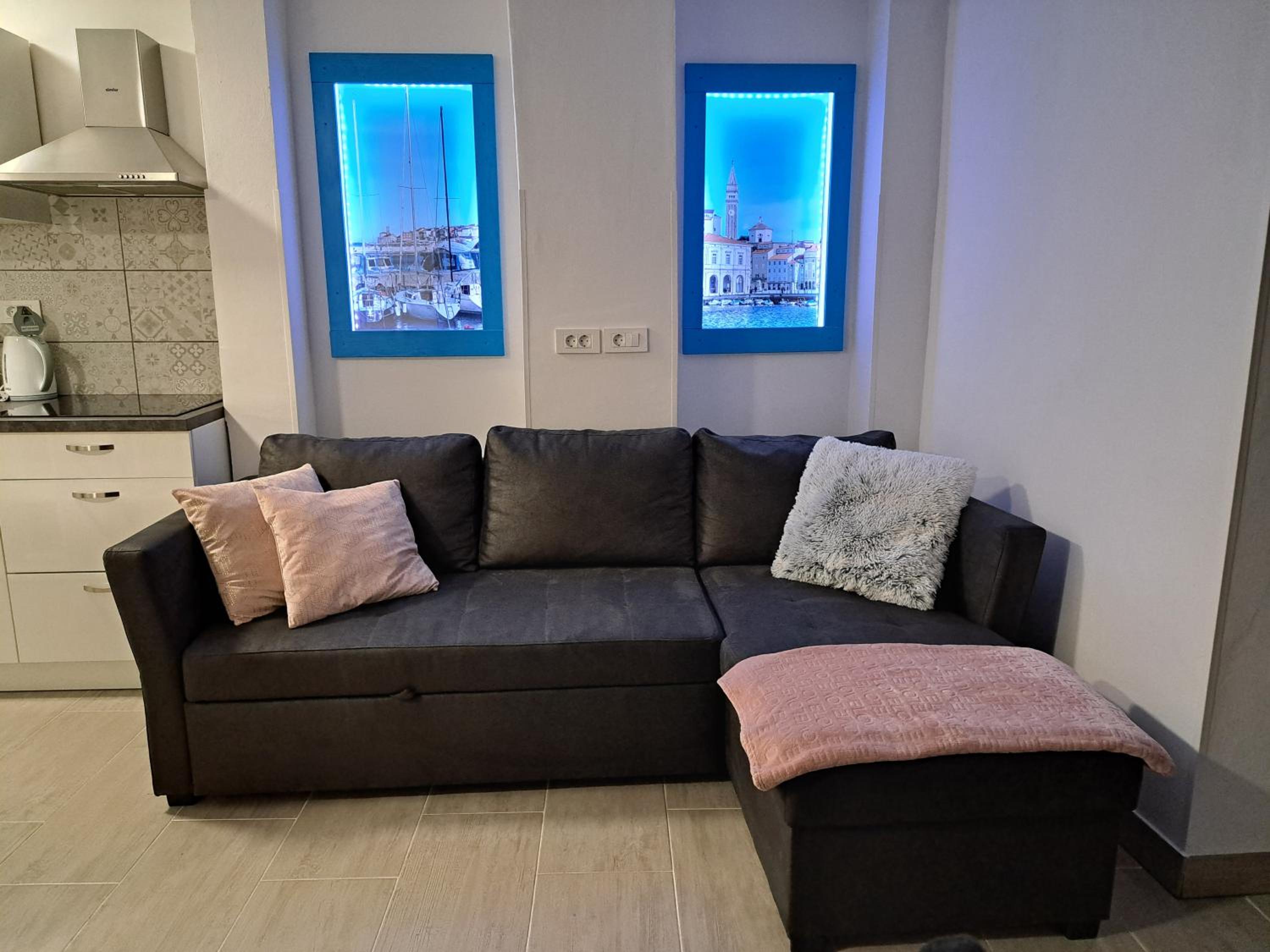 Studio Apartment - Photo 8