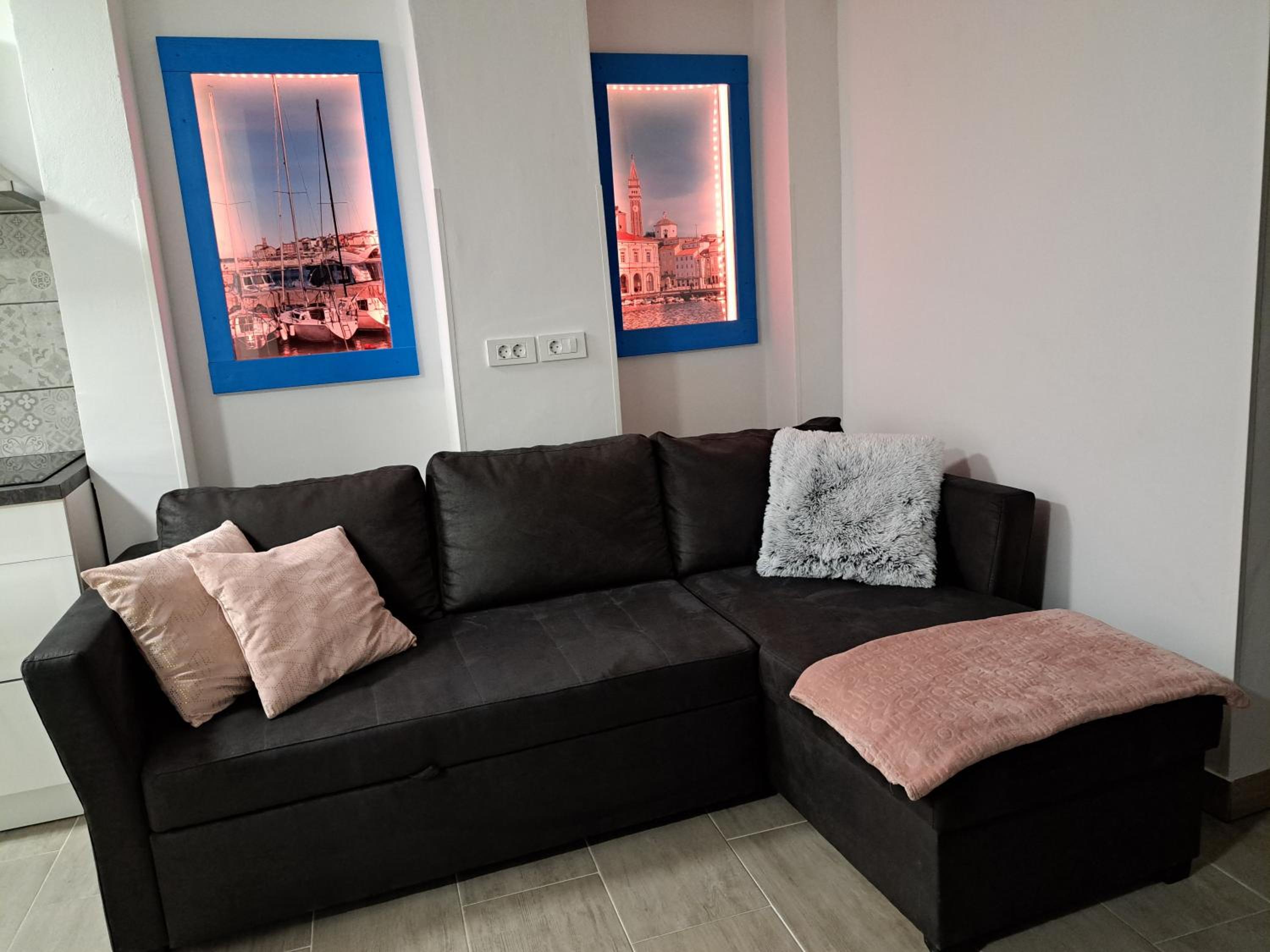 Studio Apartment - Photo 9
