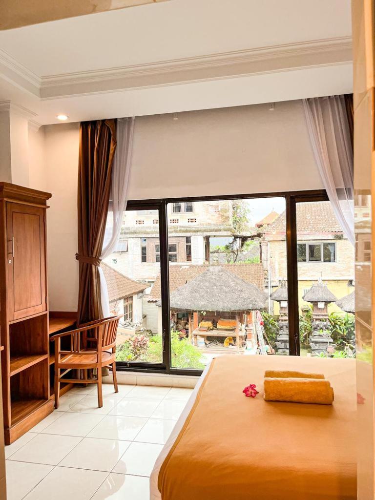 Double Room with Private Bathroom - Photo 15