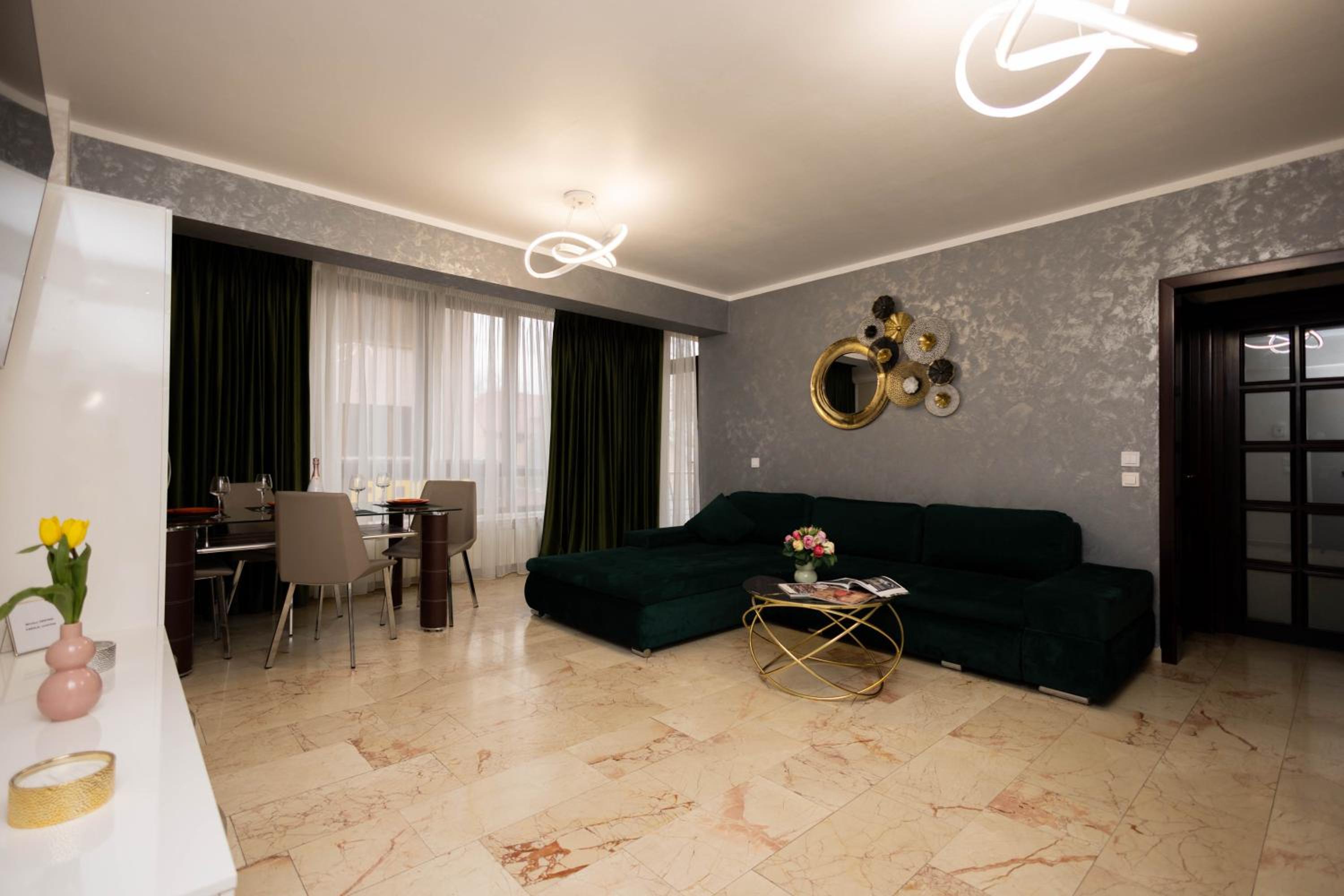 One-Bedroom Apartment - Photo 5