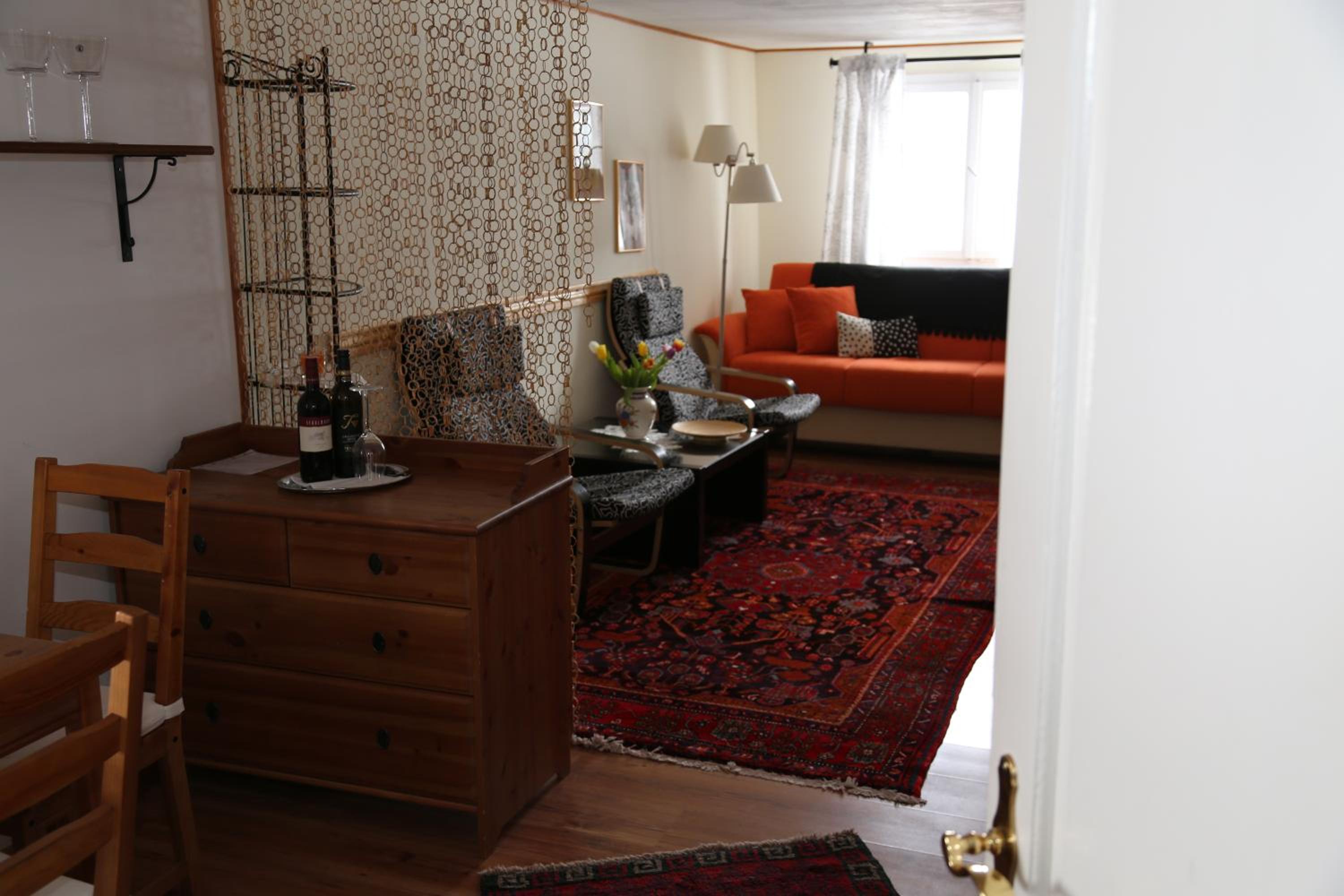 Studio (2-3 Adults)
