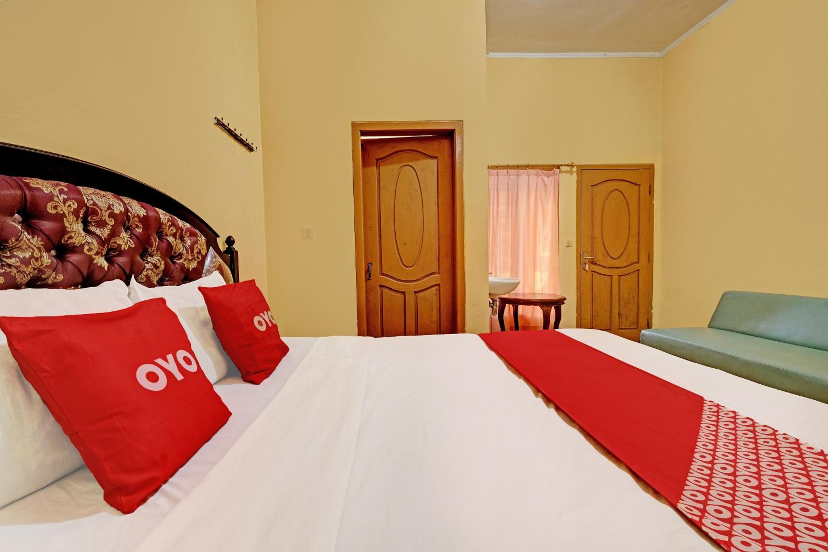 Deluxe Double Room photo 3