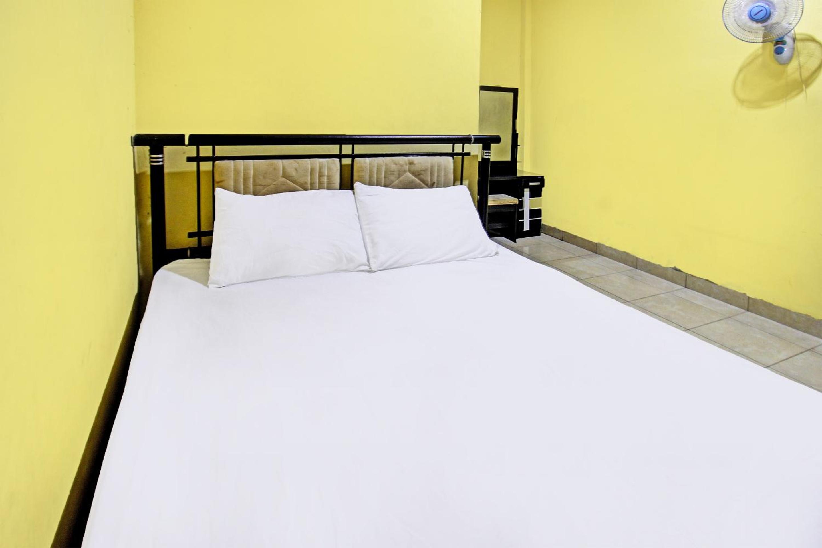 Double Room - Photo 8