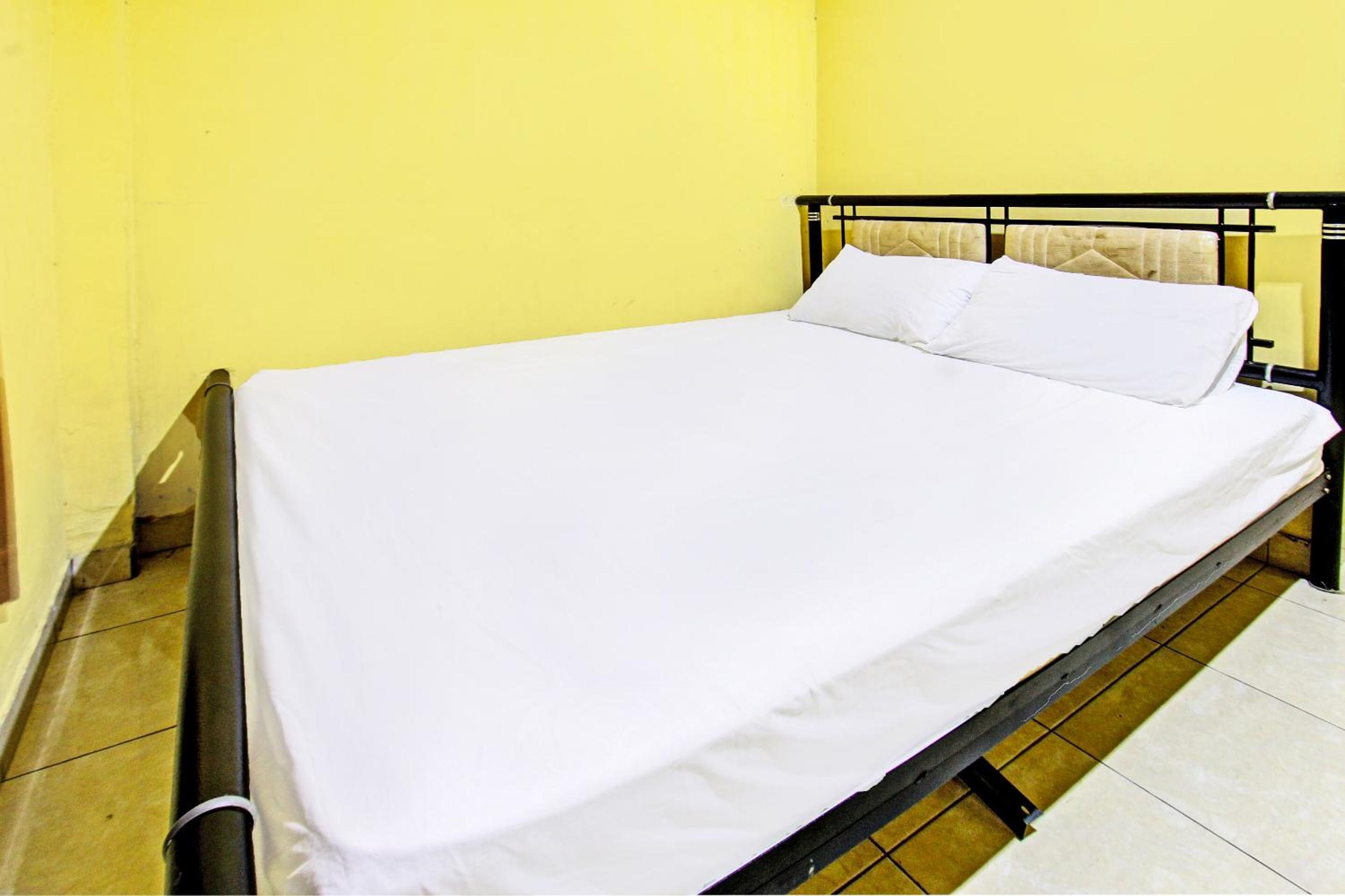 Double Room - Photo 5