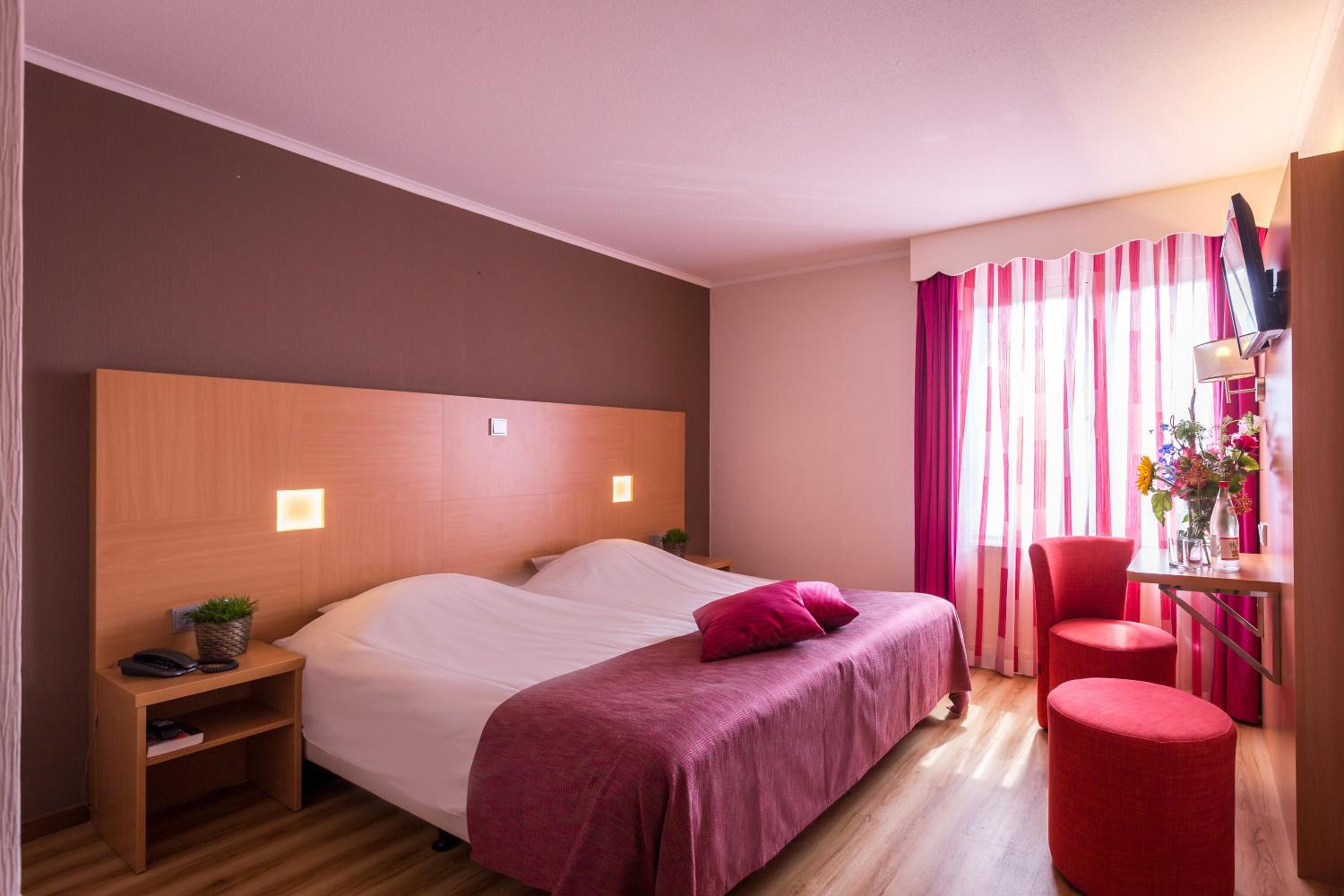 Twin Room with Balcony photo 1
