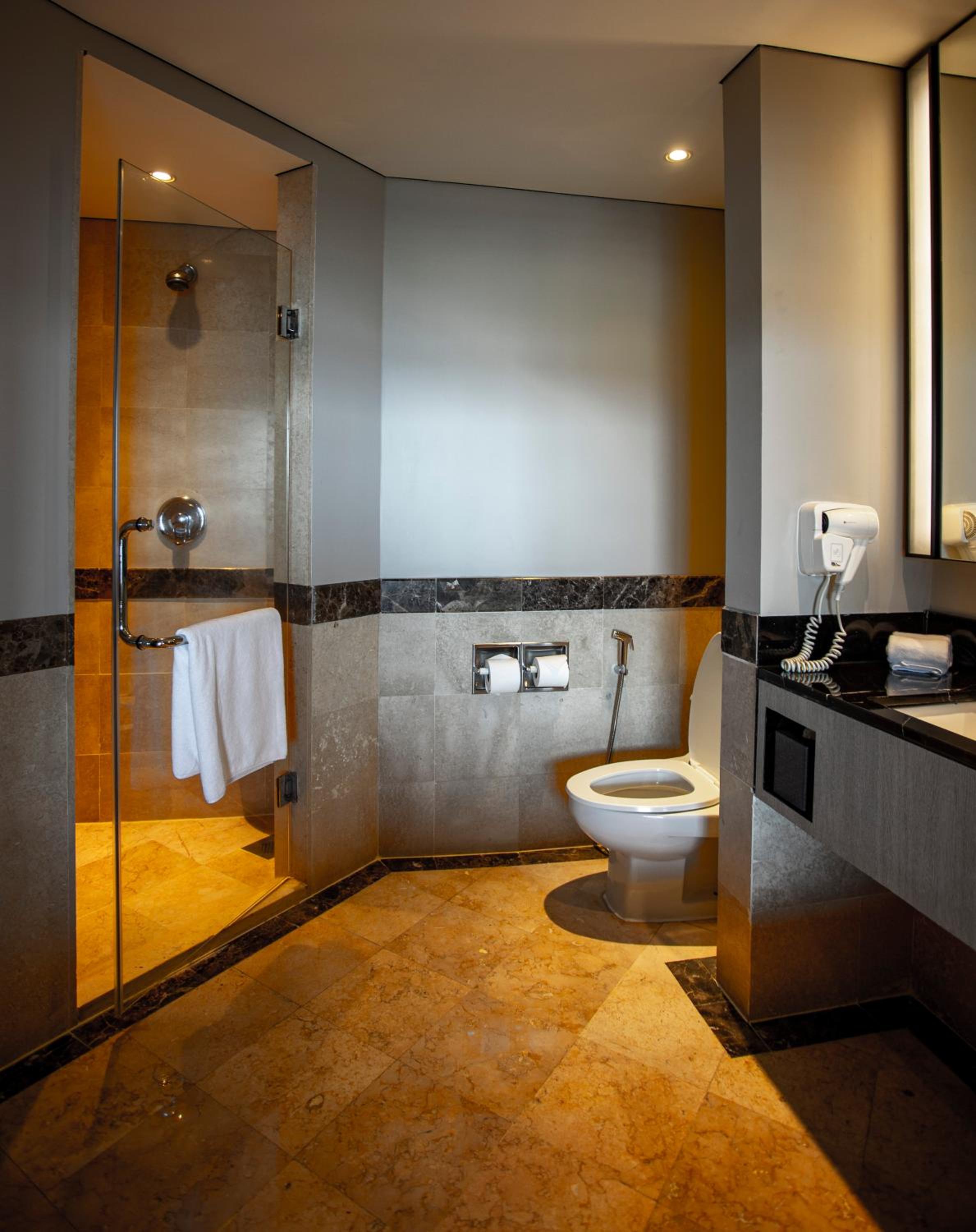 Borneo Island Getaway - Deluxe Sea View King