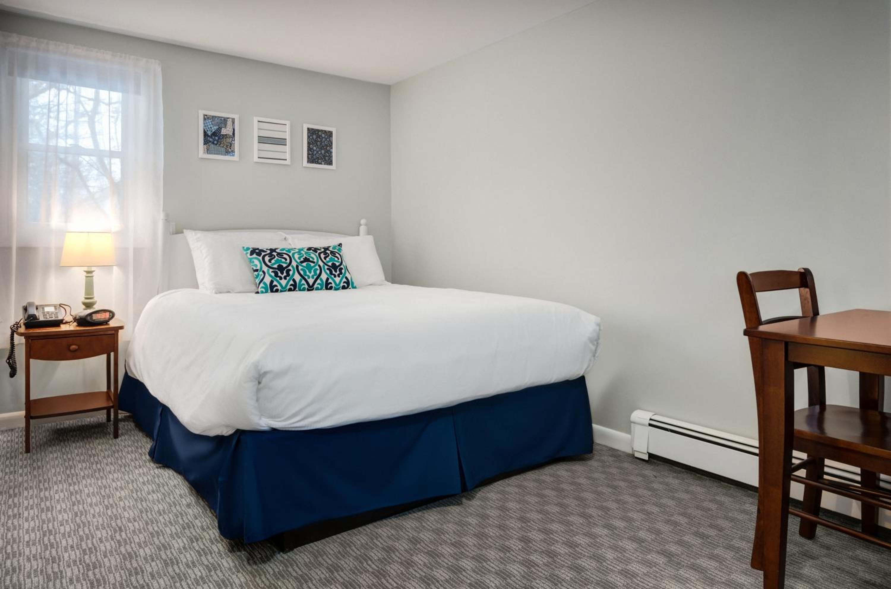Queen Room photo 1