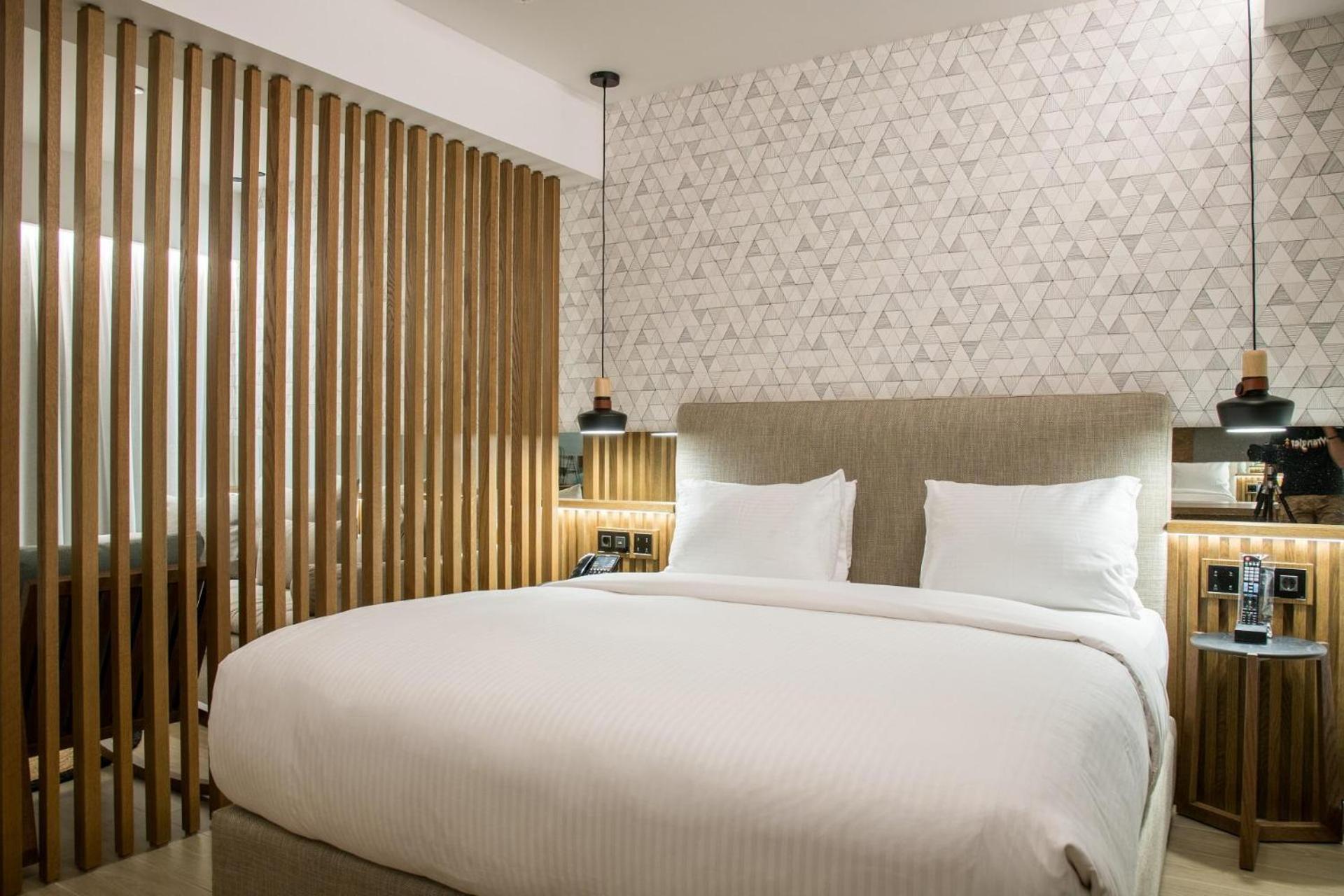 Azure Junior Suite Heated Plunge Pool