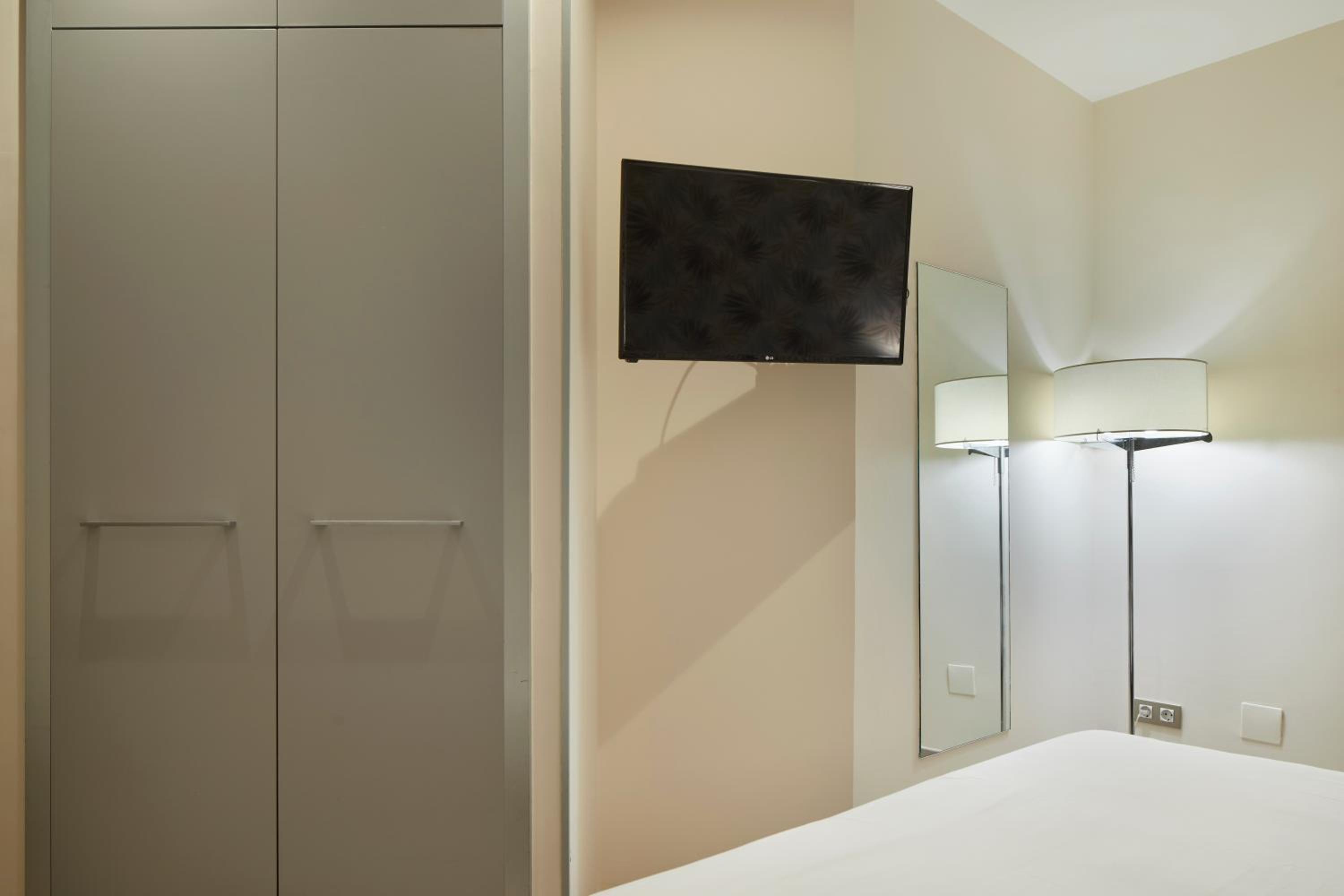 Interior Double or Twin Room photo 2