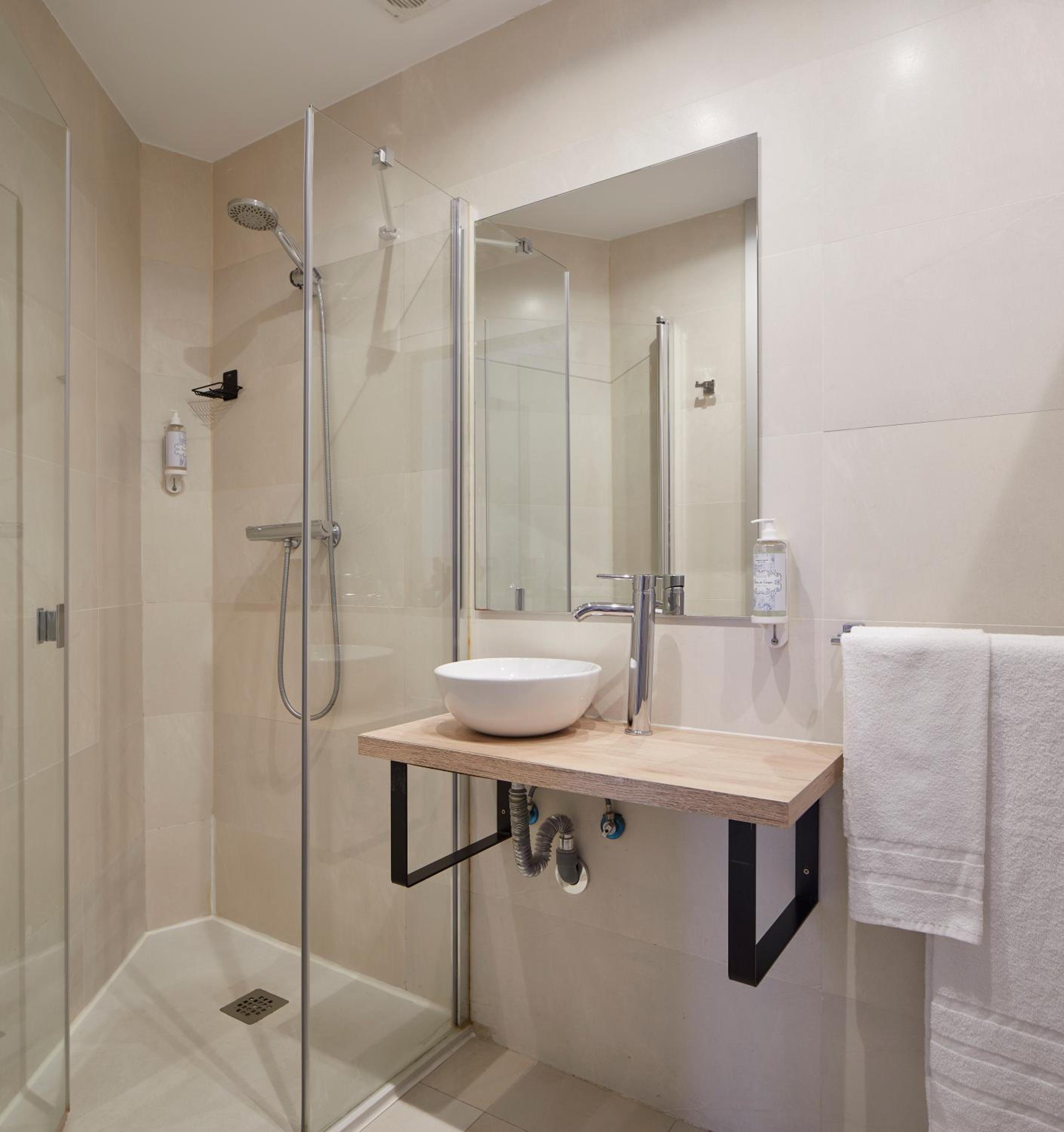 Double or Twin Room photo 3