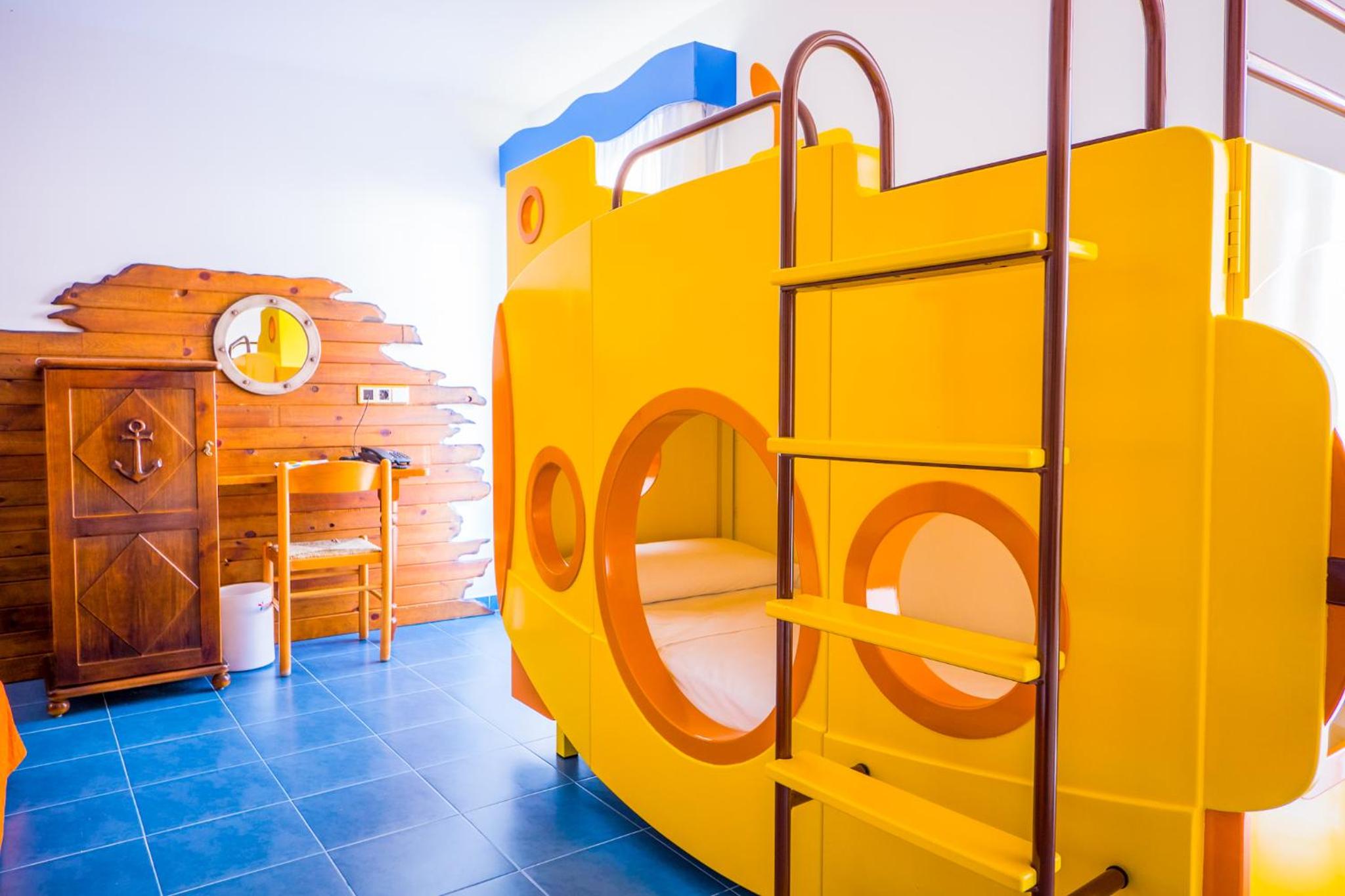 Habitación temática (2 adultos + 1 niño)