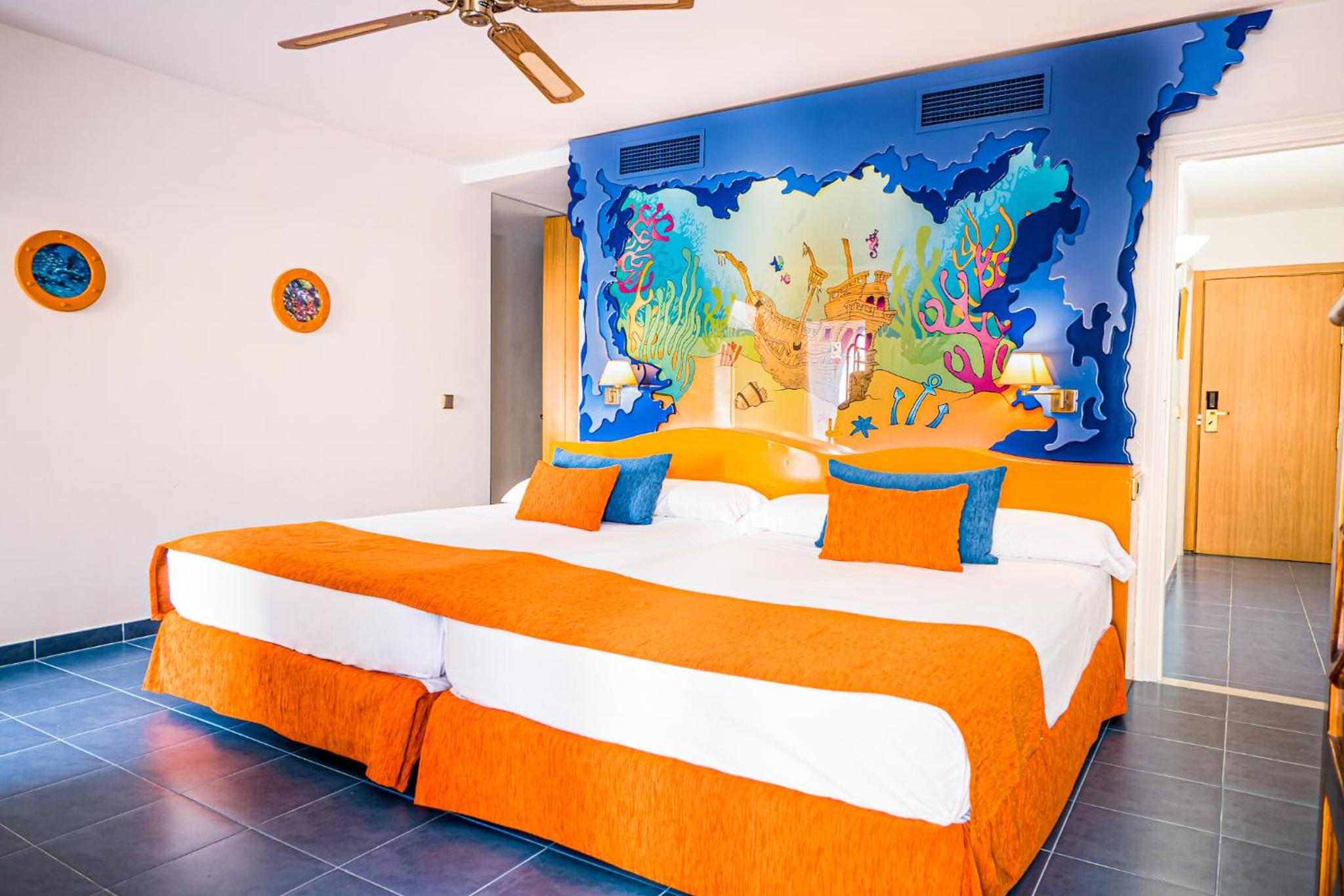 Thematic Room (2 Adults + 4 children) photo 2