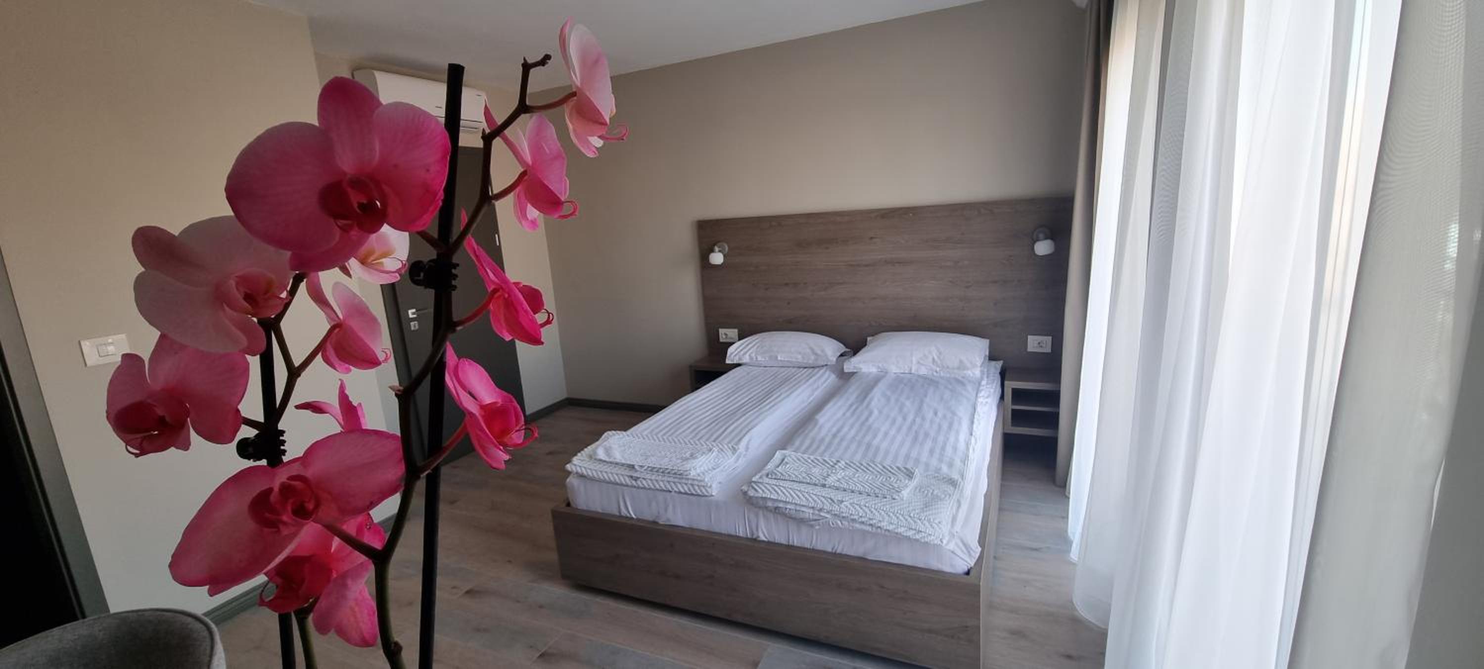Deluxe Double Room - Photo 5