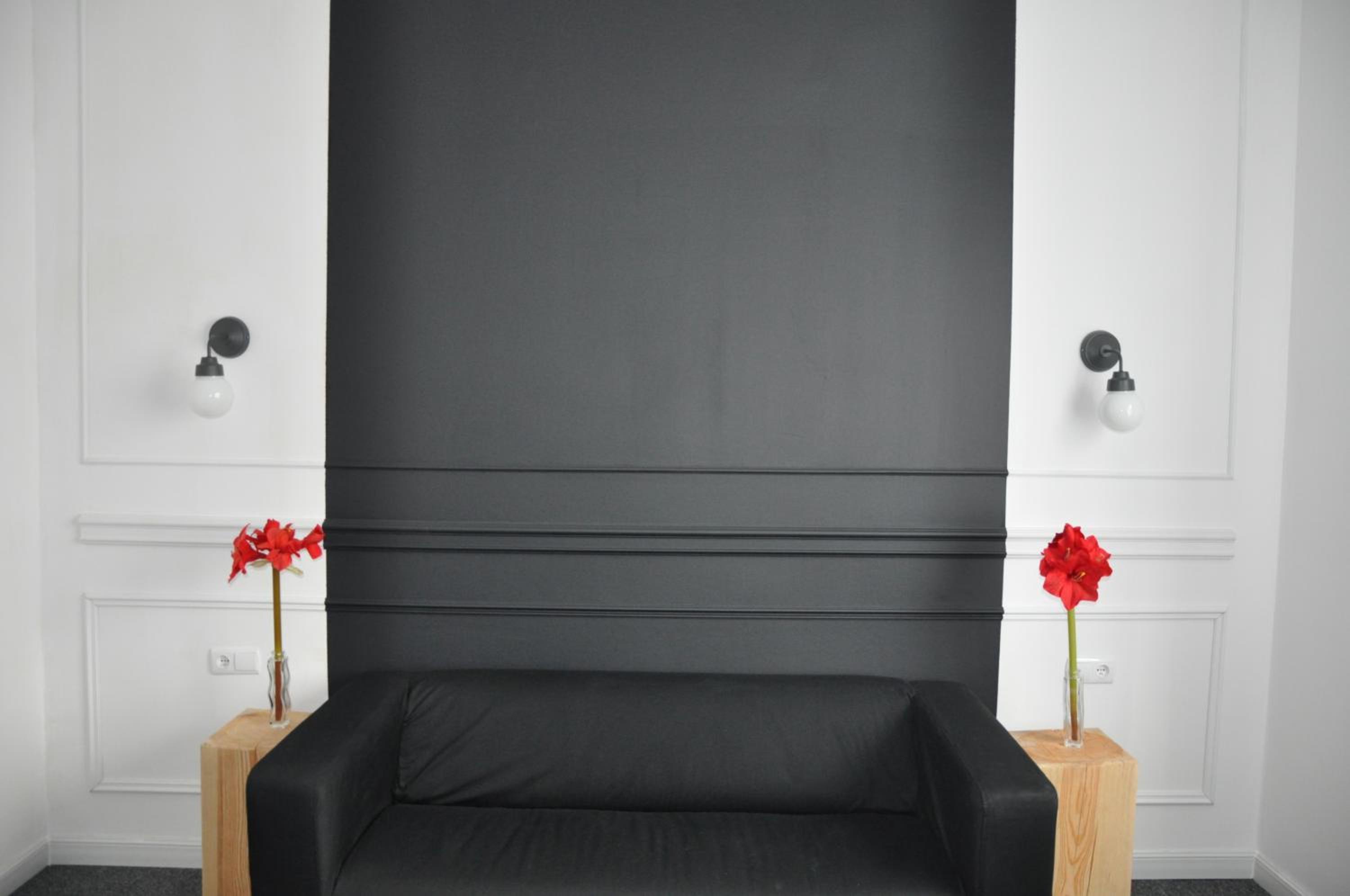 Deluxe King Room - Photo 7