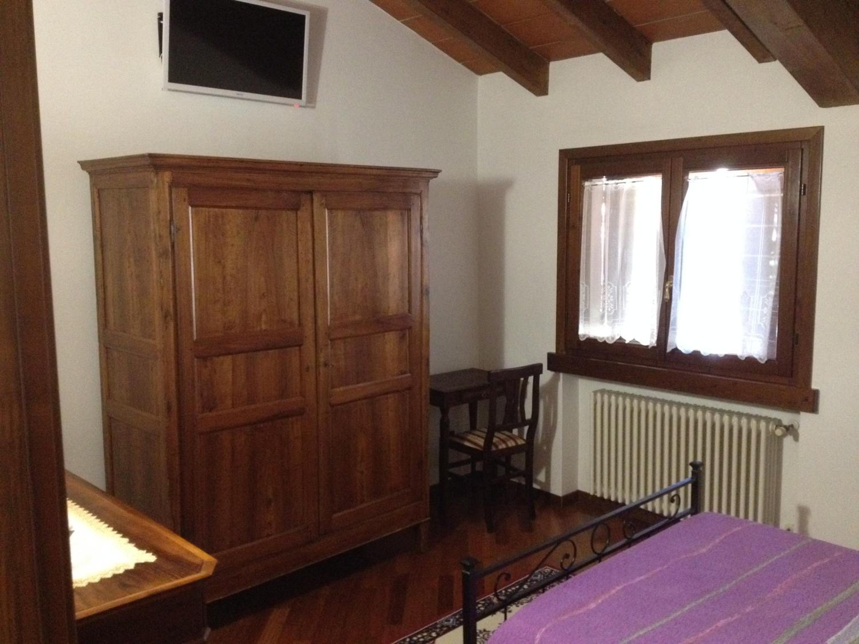 Double Room with Private Bathroom - Photo 7