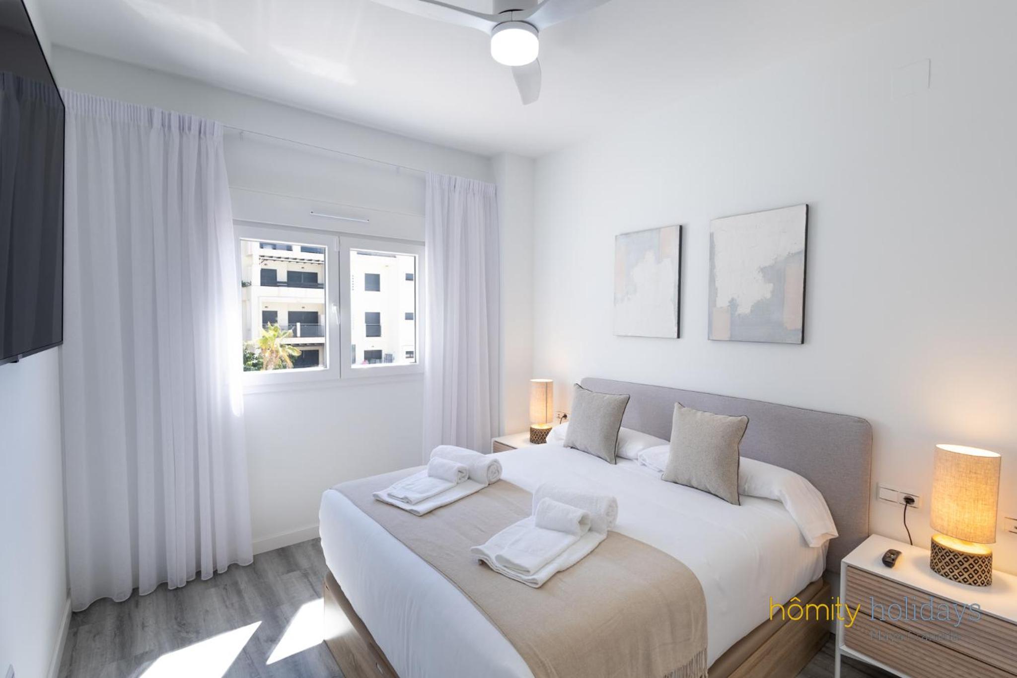 Luxury Apartment With Pool View And Golf - Photo 10