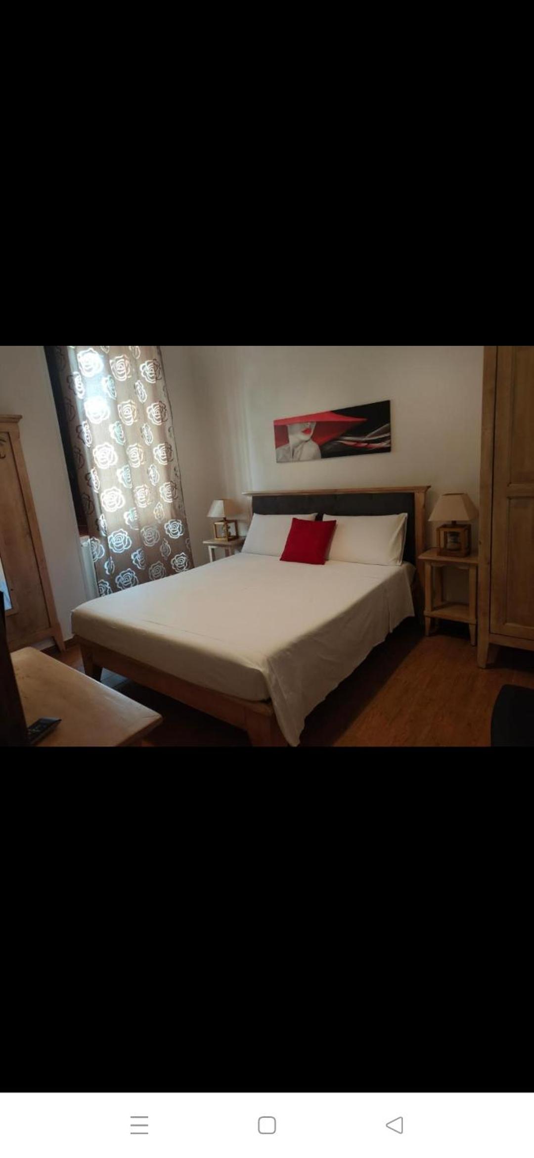 Double Room - Photo 1