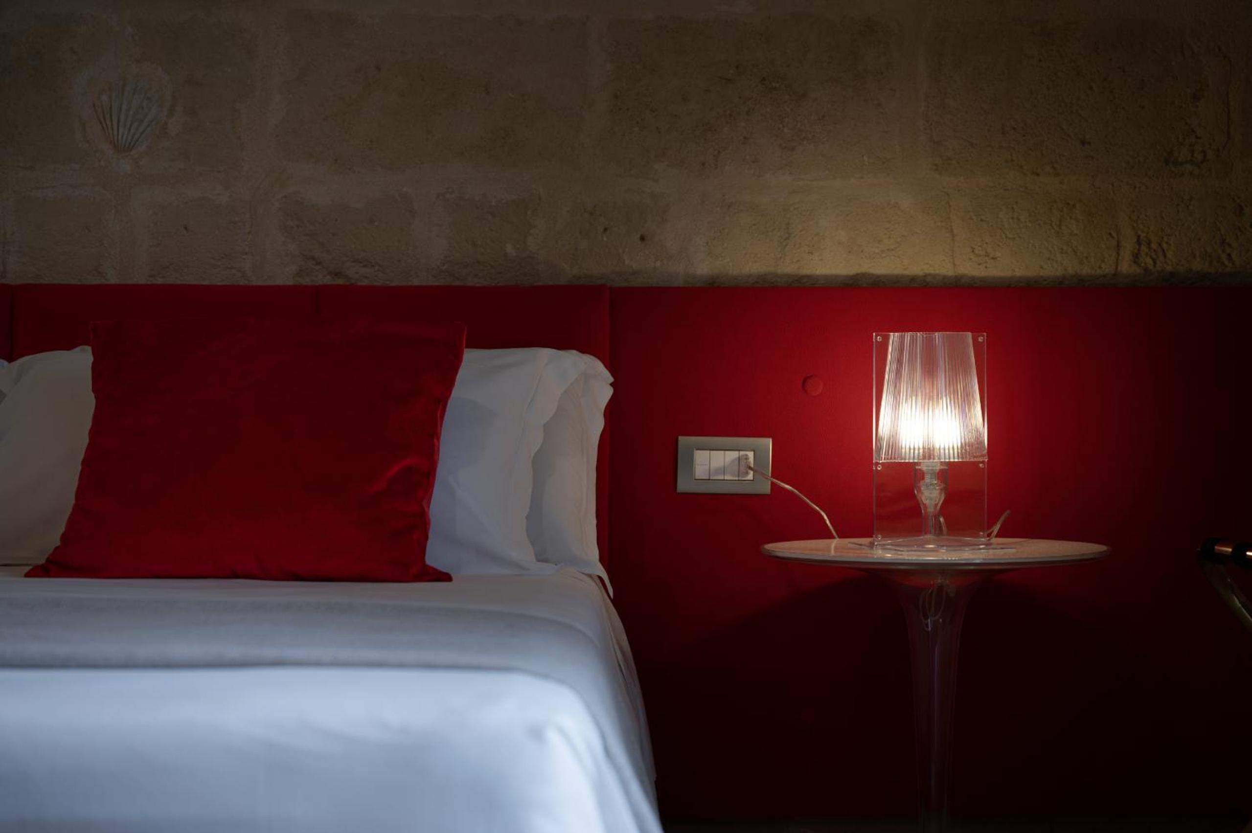 King Room with Spa Bath - Photo 5