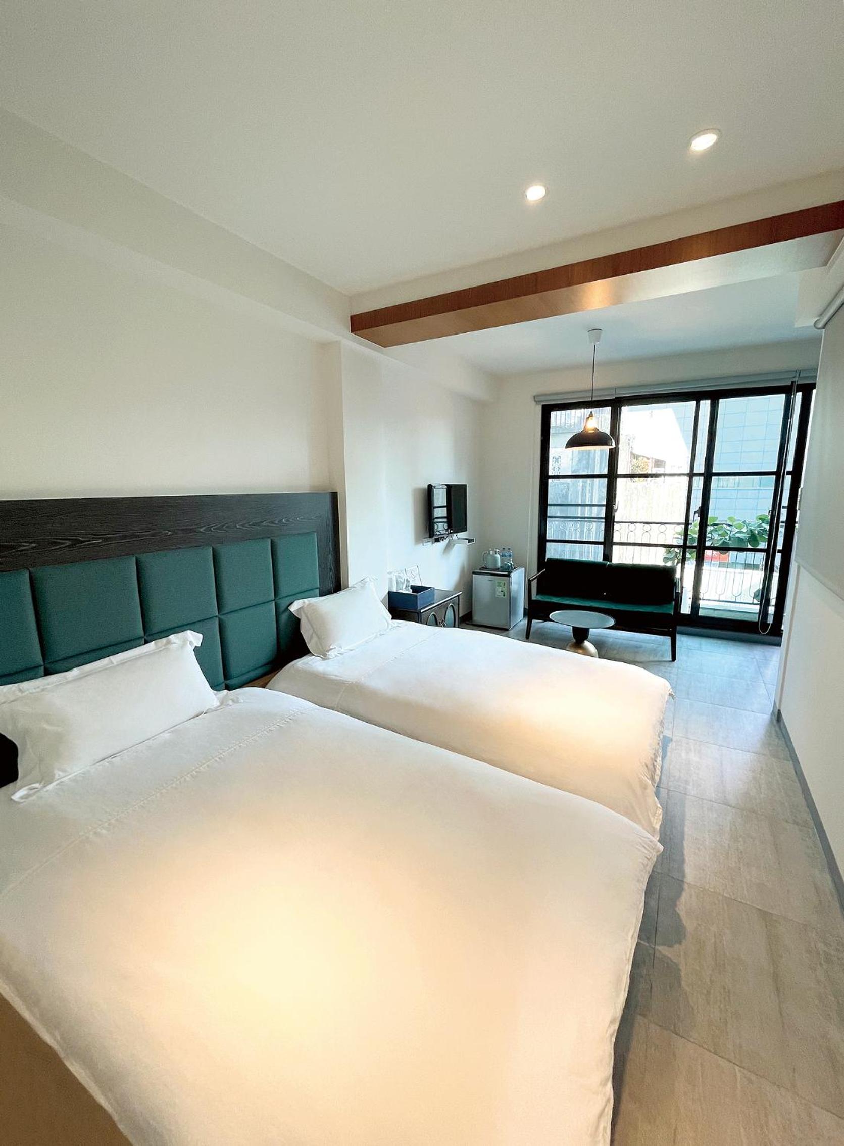 Deluxe Double or Twin Room with Balcony