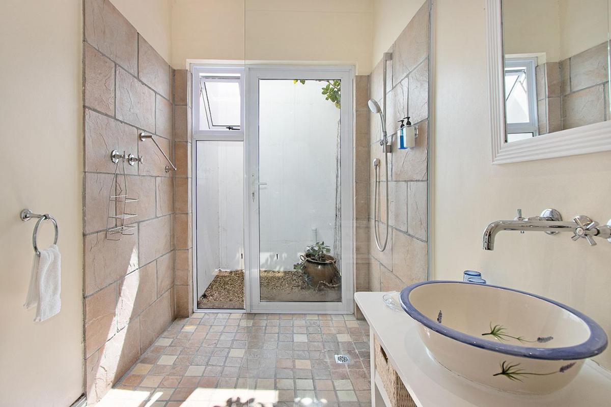 King Room with Garden View photo 3