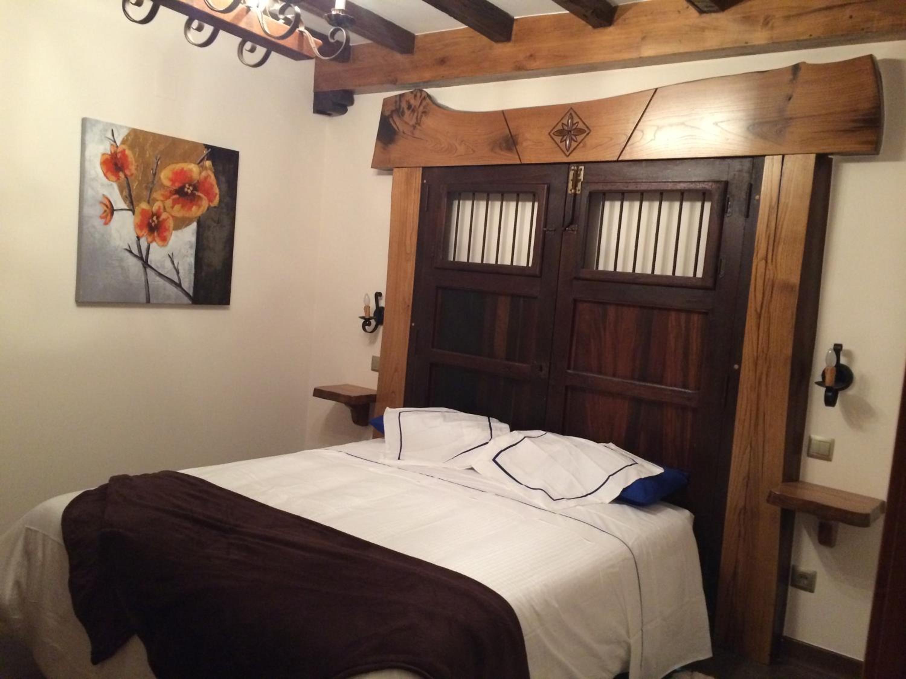 Double or Twin Room - Photo 2