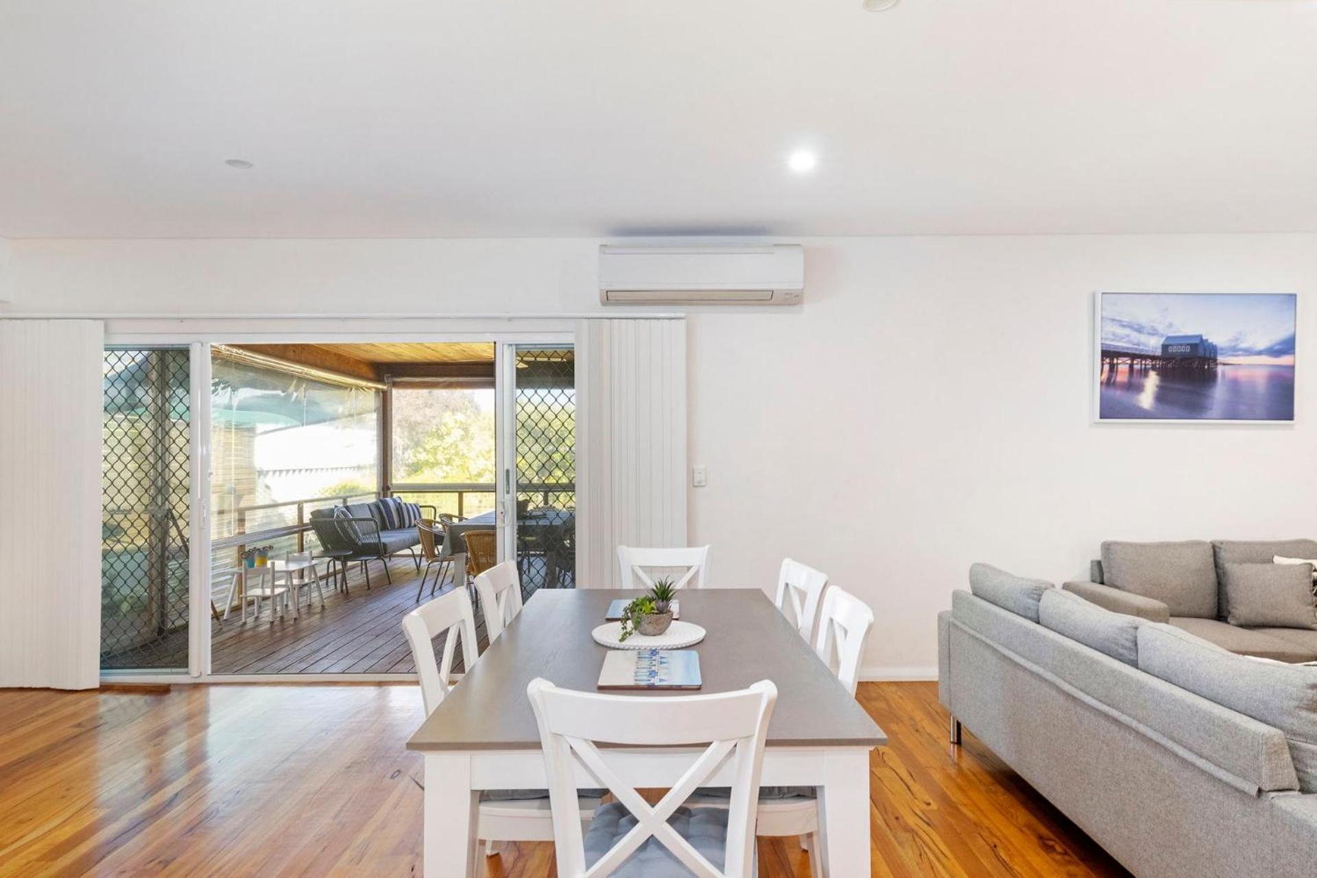 Four-Bedroom House photo 2