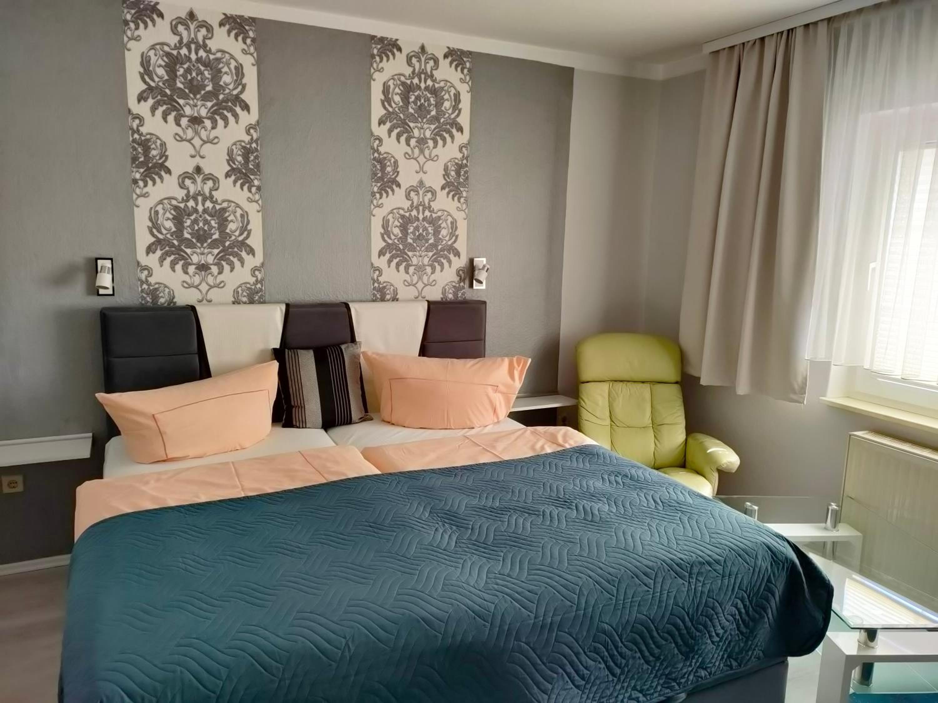 Standard Double Room - Photo 7