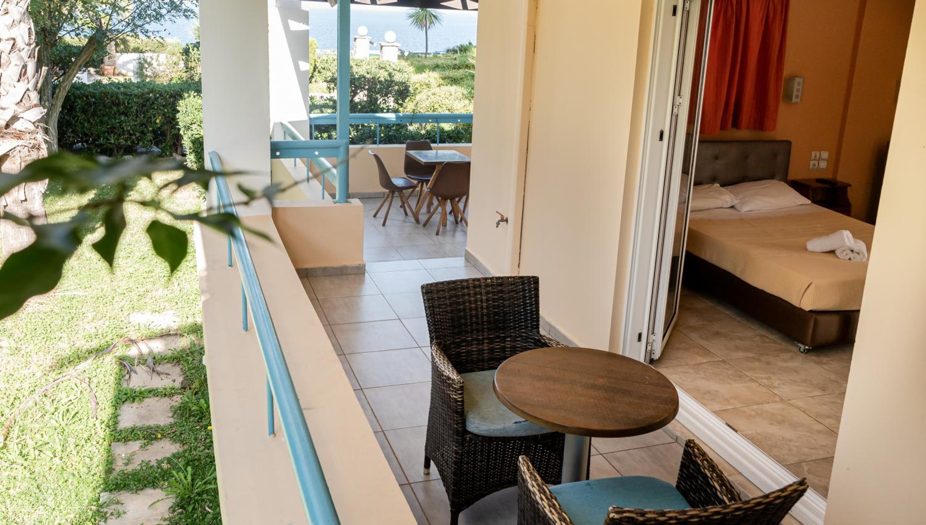 Quadruple Room with Sea View photo 3